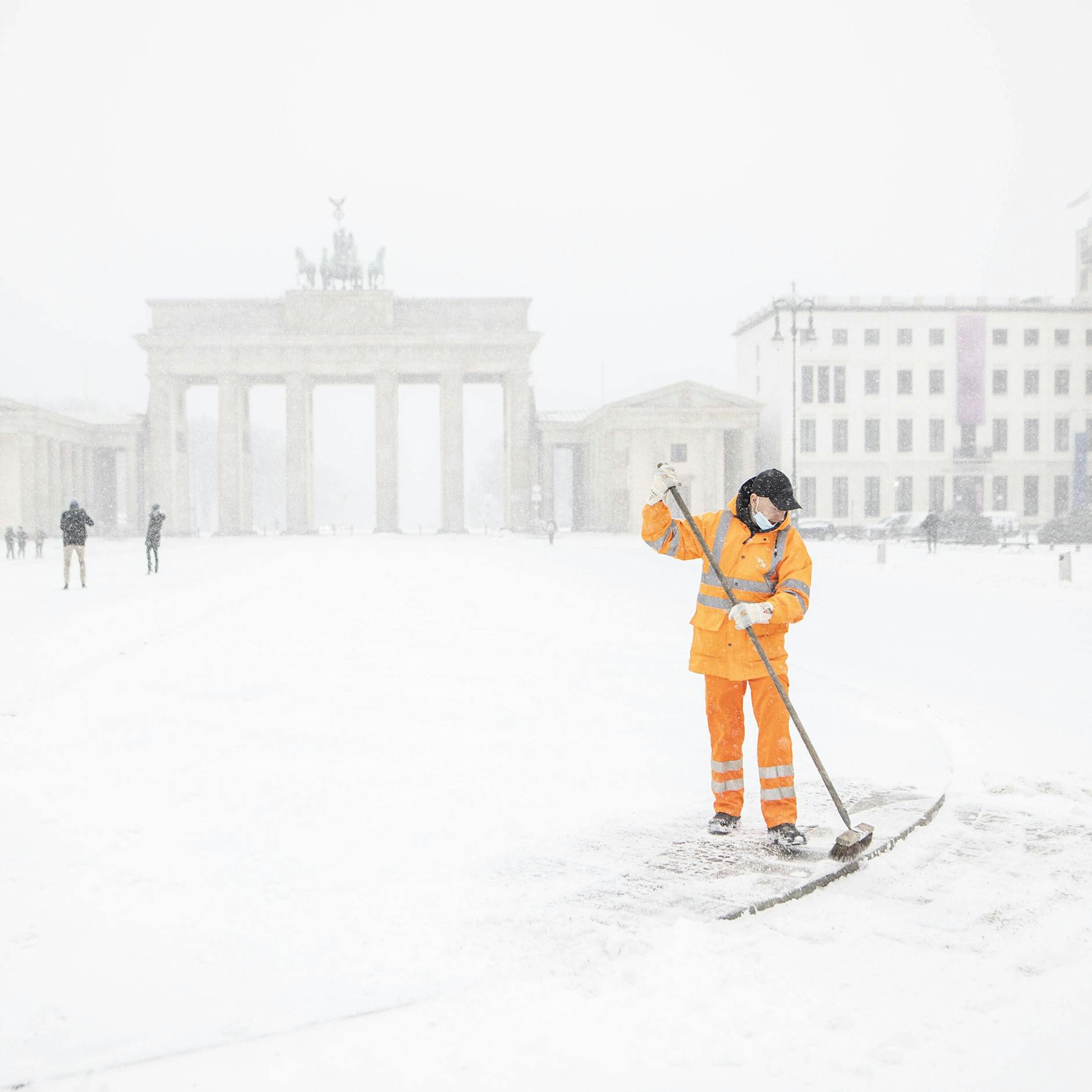 30 Zentimeter Schnee, Eiswalze! Wetter-Hammer bringt den Winter