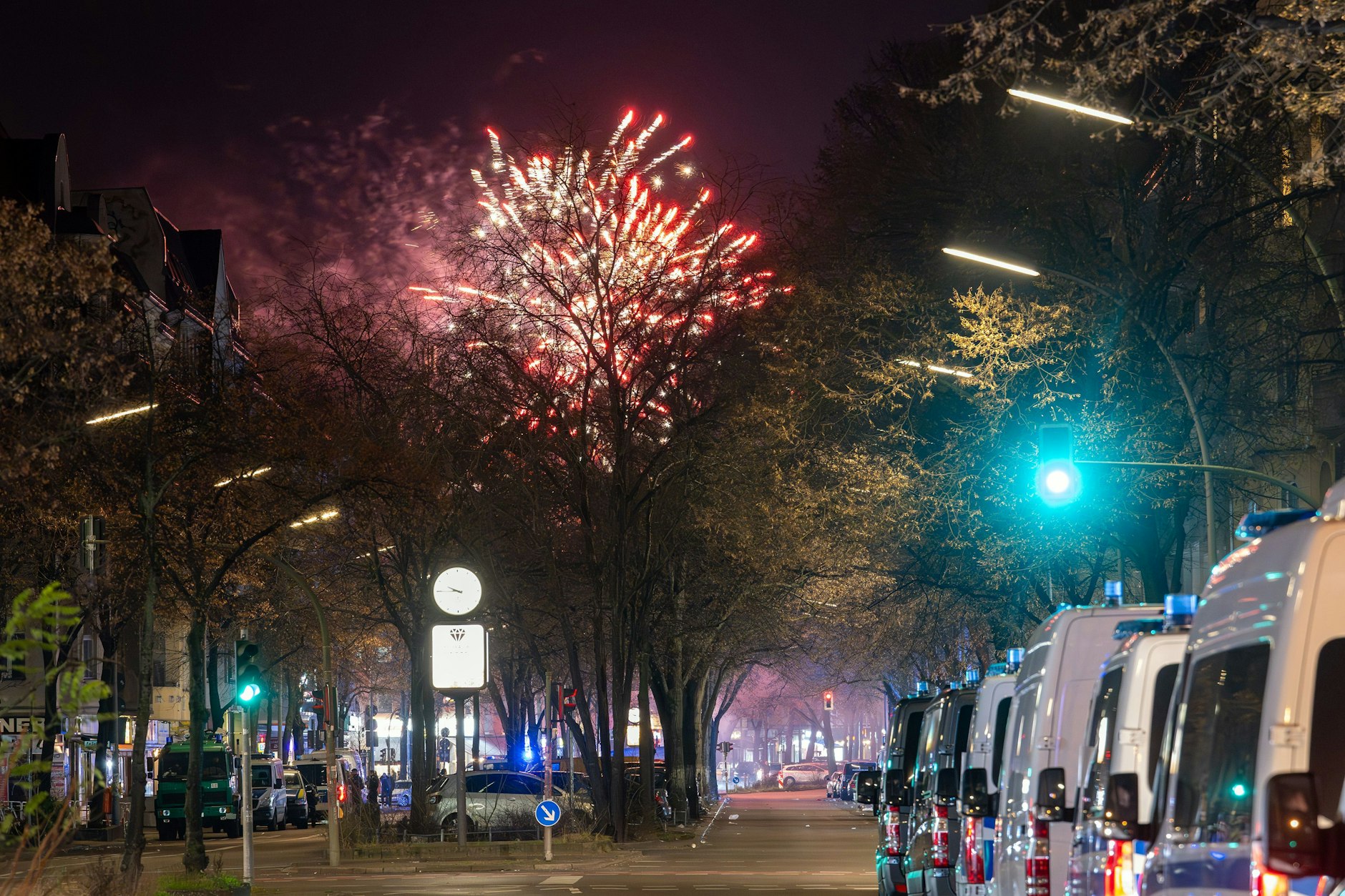 In fünf ausgewiesenen Bereichen in Berlin gilt ein Böllerverbot.