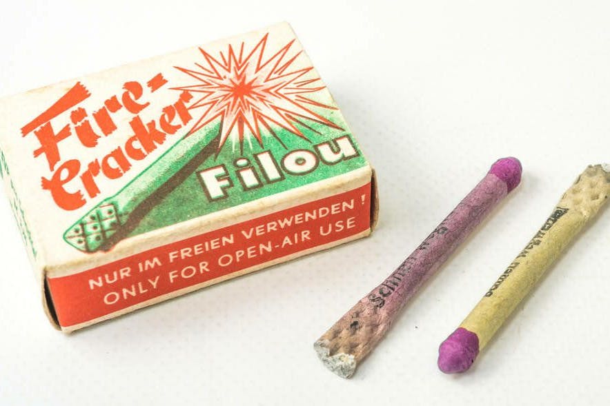 Die Blitzknaller der Marke Filou gehörten zu den Klassikern beim Feuerwerk in der DDR. Sie würden später neu aufgelegt, in den 80er-Jahren stieg der Preis.