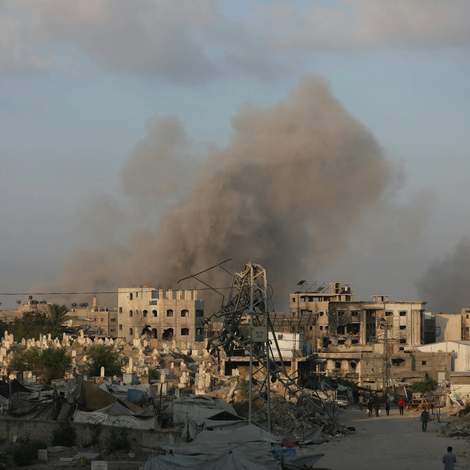 Image - Rollende Bomben: Israel setzt in Gaza-Stadt Panzerfahrzeuge mit mehreren Tonnen TNT ein