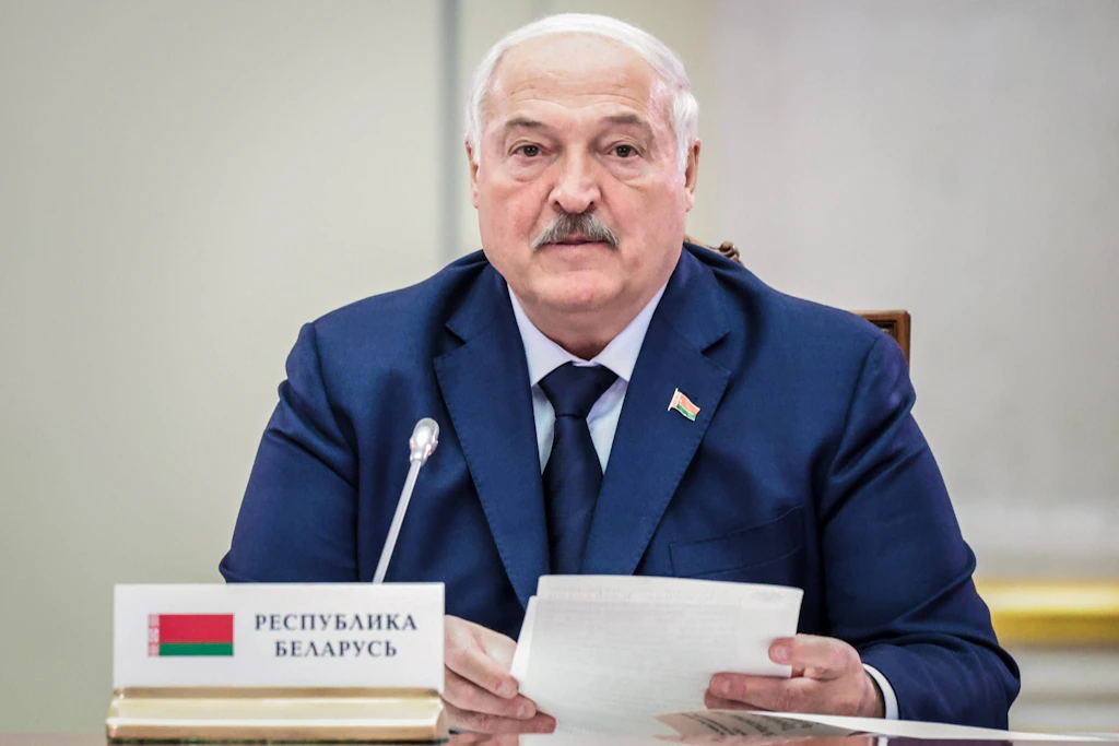 Lukaschenko warnt: „Russland hat die Mittel, ukrainische Machtzentren plattzumachen“