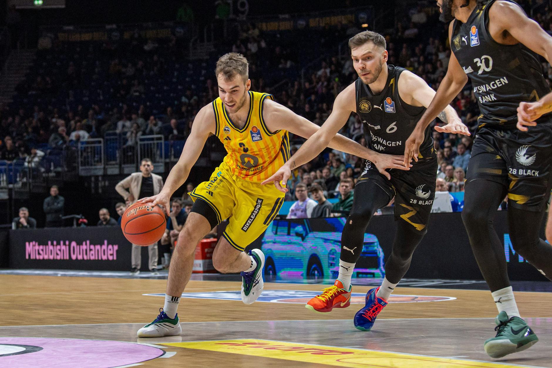 Malte Delow (l.) gehörte gegen Braunschwieg wieder zu Albas Besten.
