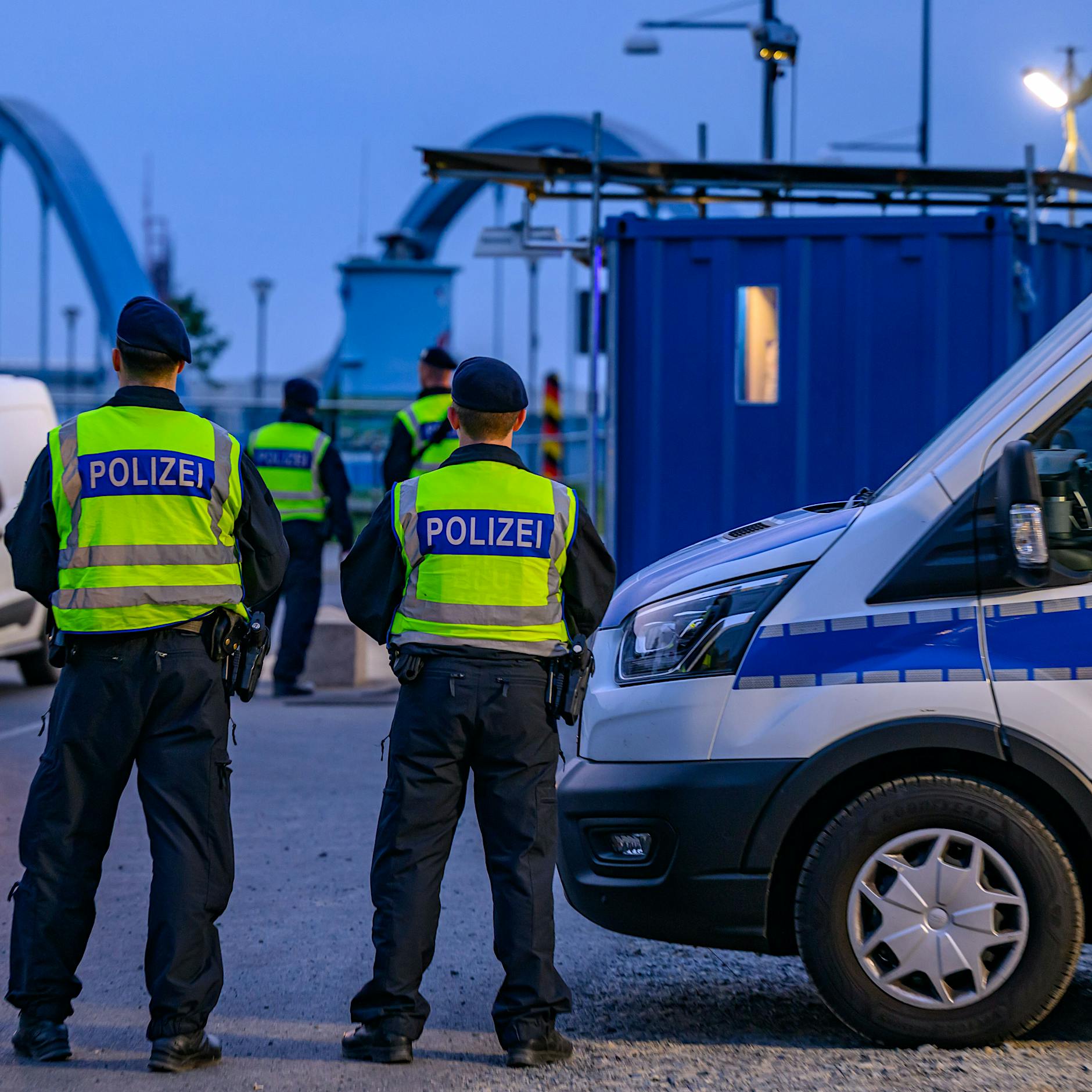 Grenzkontrollen: Zahl illegaler Einreisen innerhalb von zwei Jahren halbiert