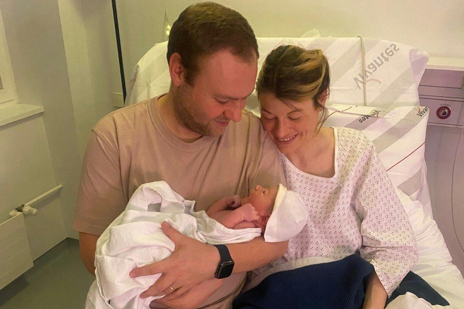 Berlins erstes Baby 2026 kam um 0.17 Uhr im Auguste-Viktoria-Krankenhaus zur Welt.