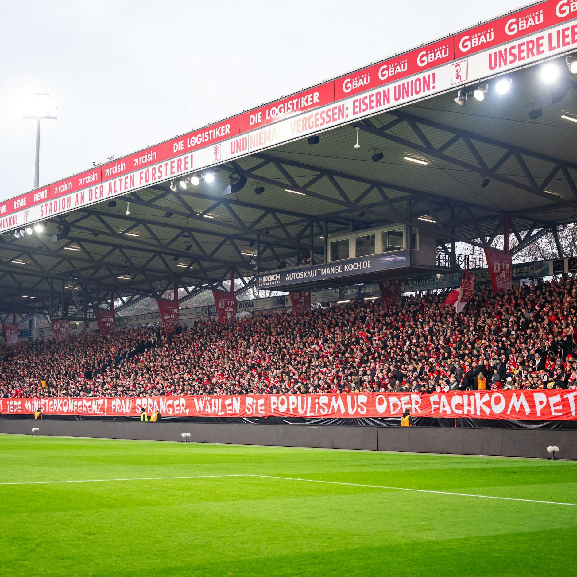 Image - 1. FC Union: Bitte kein Fußballtourismus mehr auf der Gegengeraden