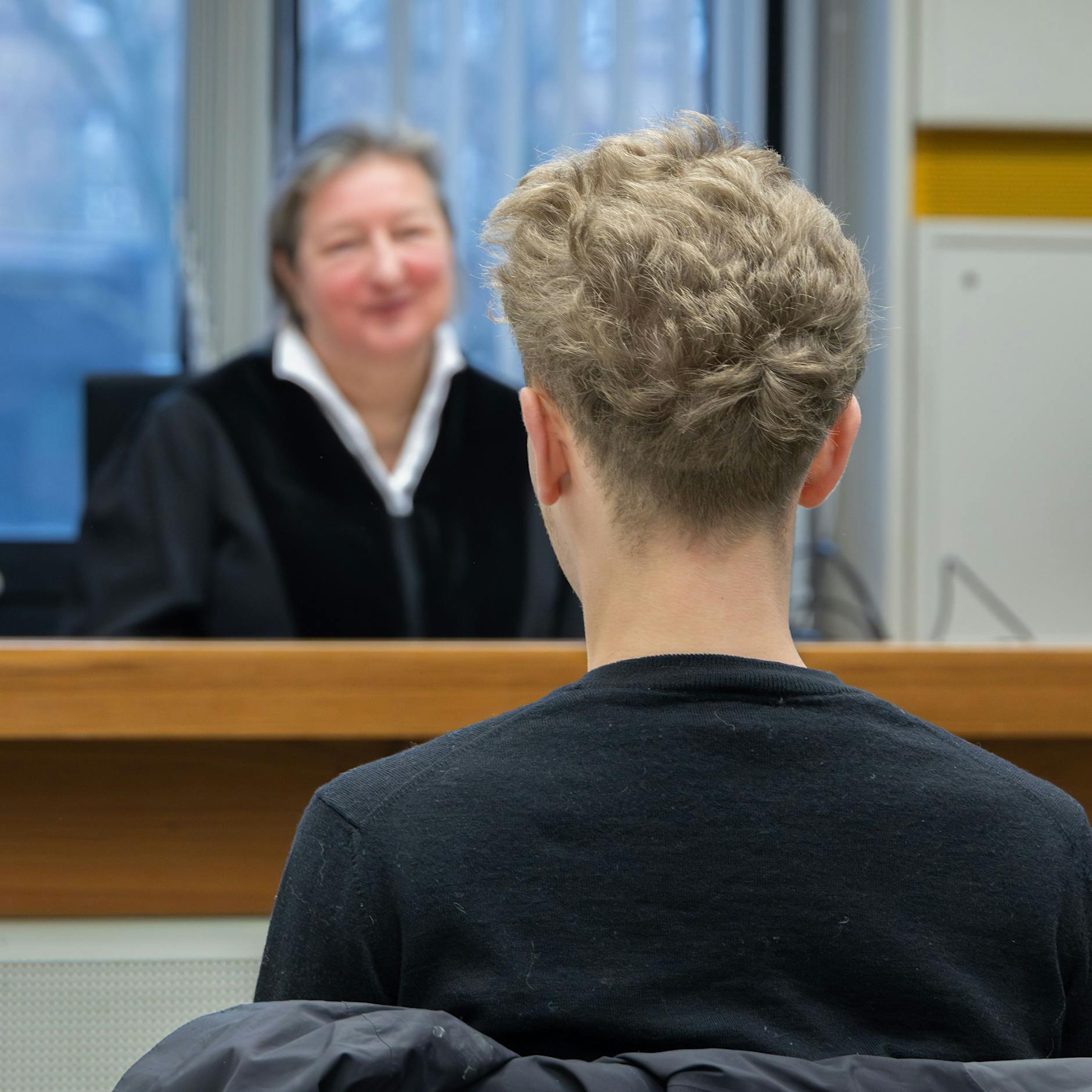 In Führerstand eingedrungen - S-Bahn-Zug blockiert