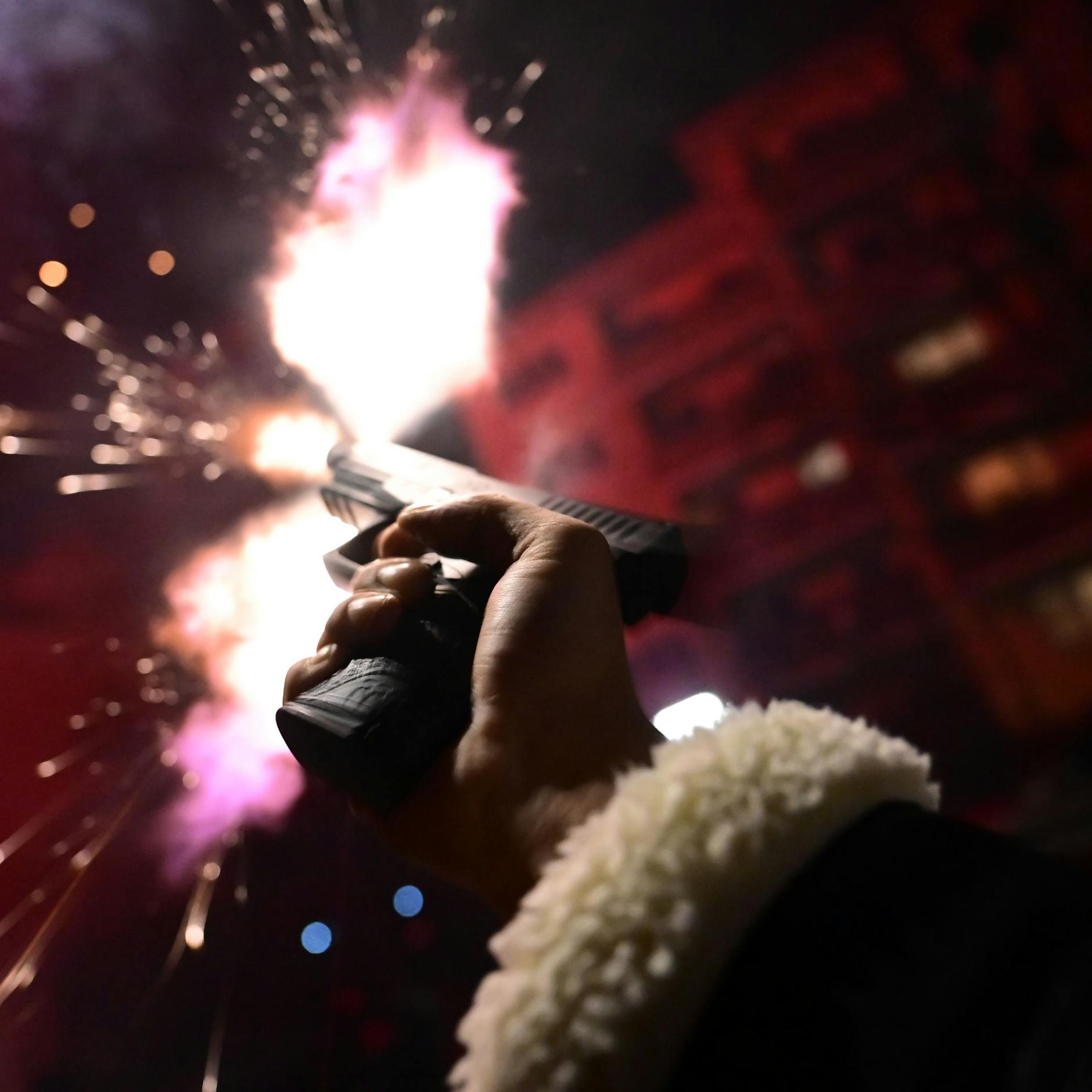 Image - Gewalt in der Silvesternacht: Warum Linke zur Herkunft der Täter schweigen