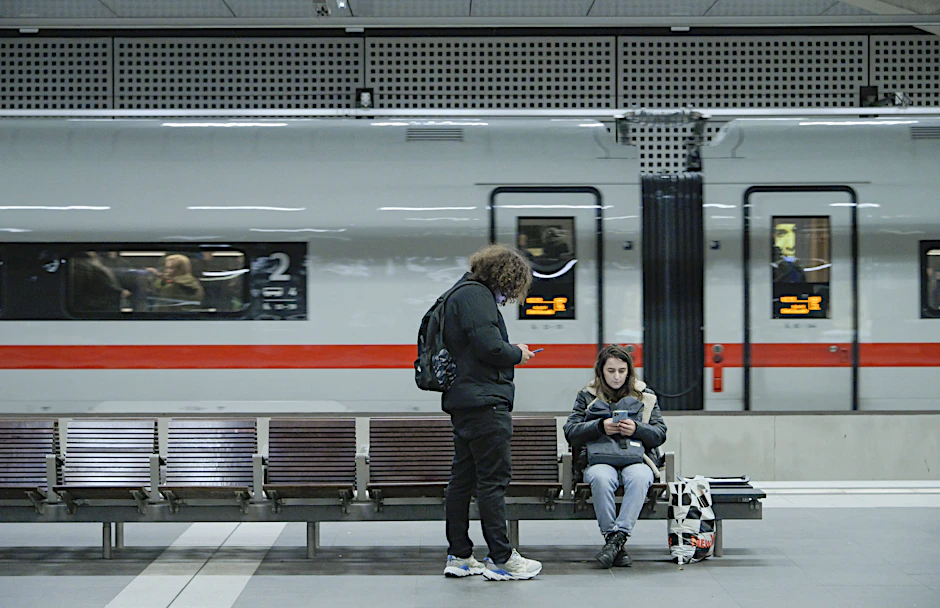 Albtraum Deutsche Bahn: Kälte, Chaos, Zug verpasst – und dann platzt mir der Kragen