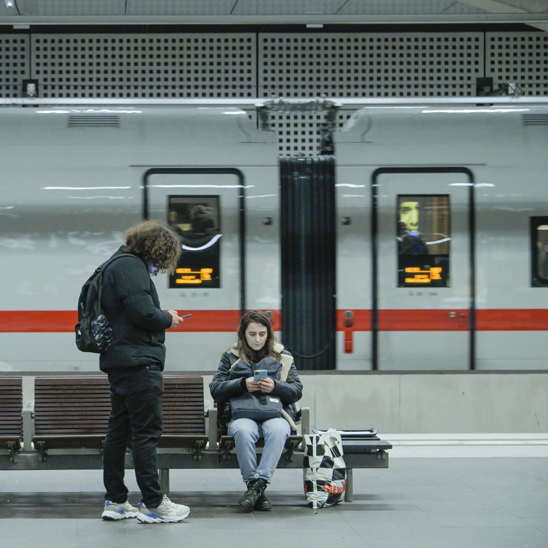 Image - Albtraum Deutsche Bahn: Kälte, Chaos, Zug verpasst – und dann platzt mir der Kragen