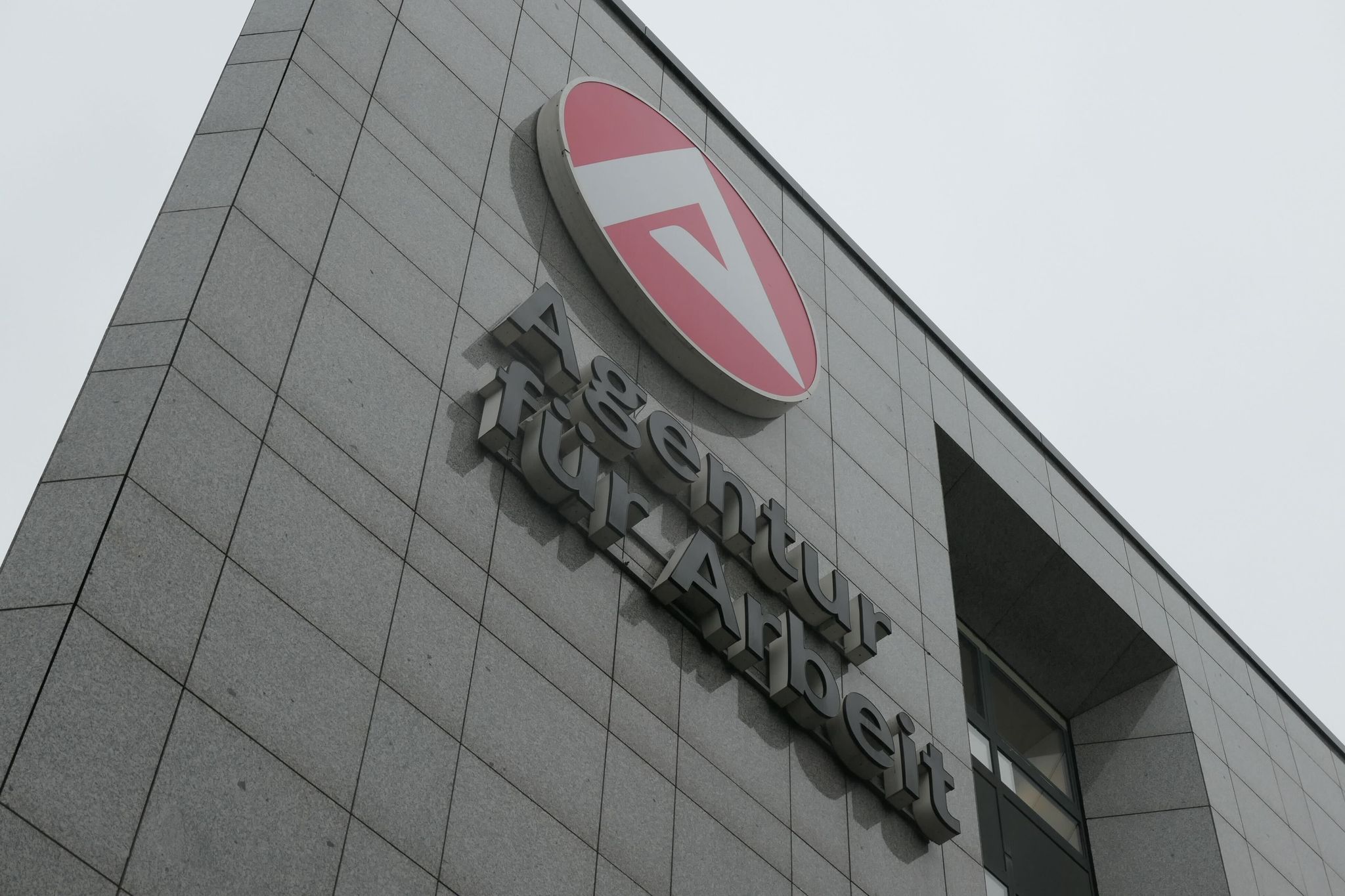 Bundesagentur für Arbeit: Kosten der Arbeitslosigkeit erreichen Zehnjahreshoch