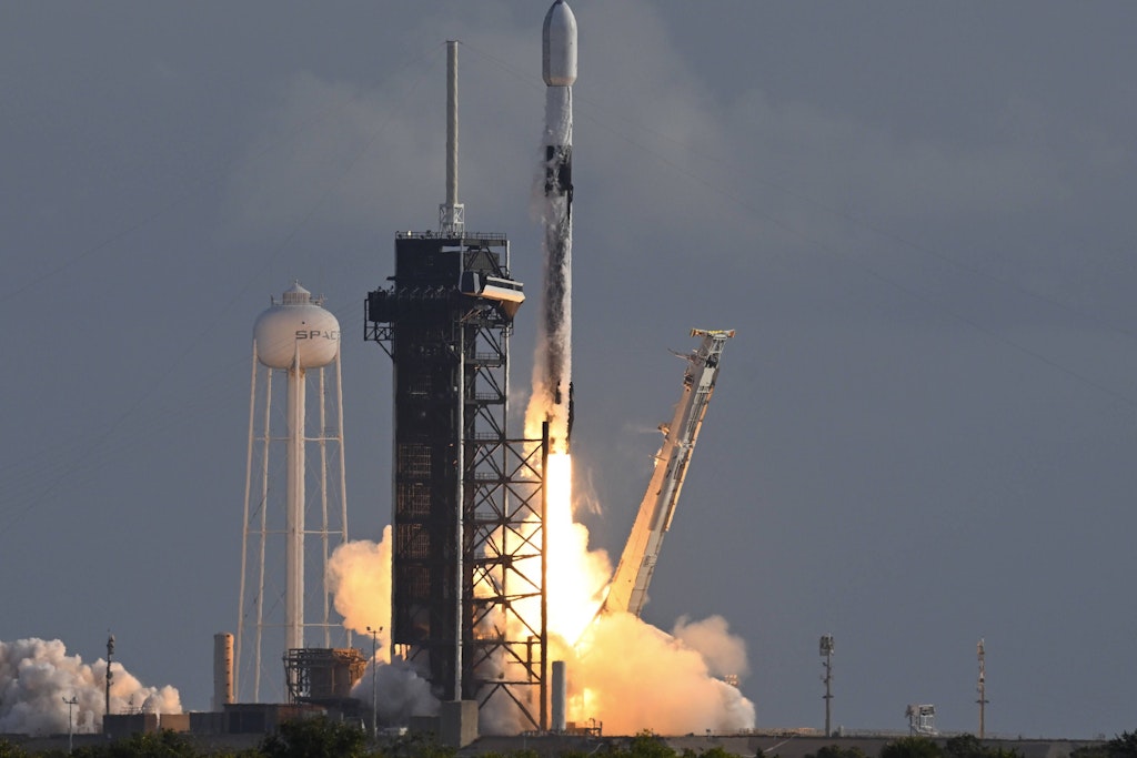 SpaceX senkt Starlink-Satelliten zur Verringerung des Kollisionsrisikos ab