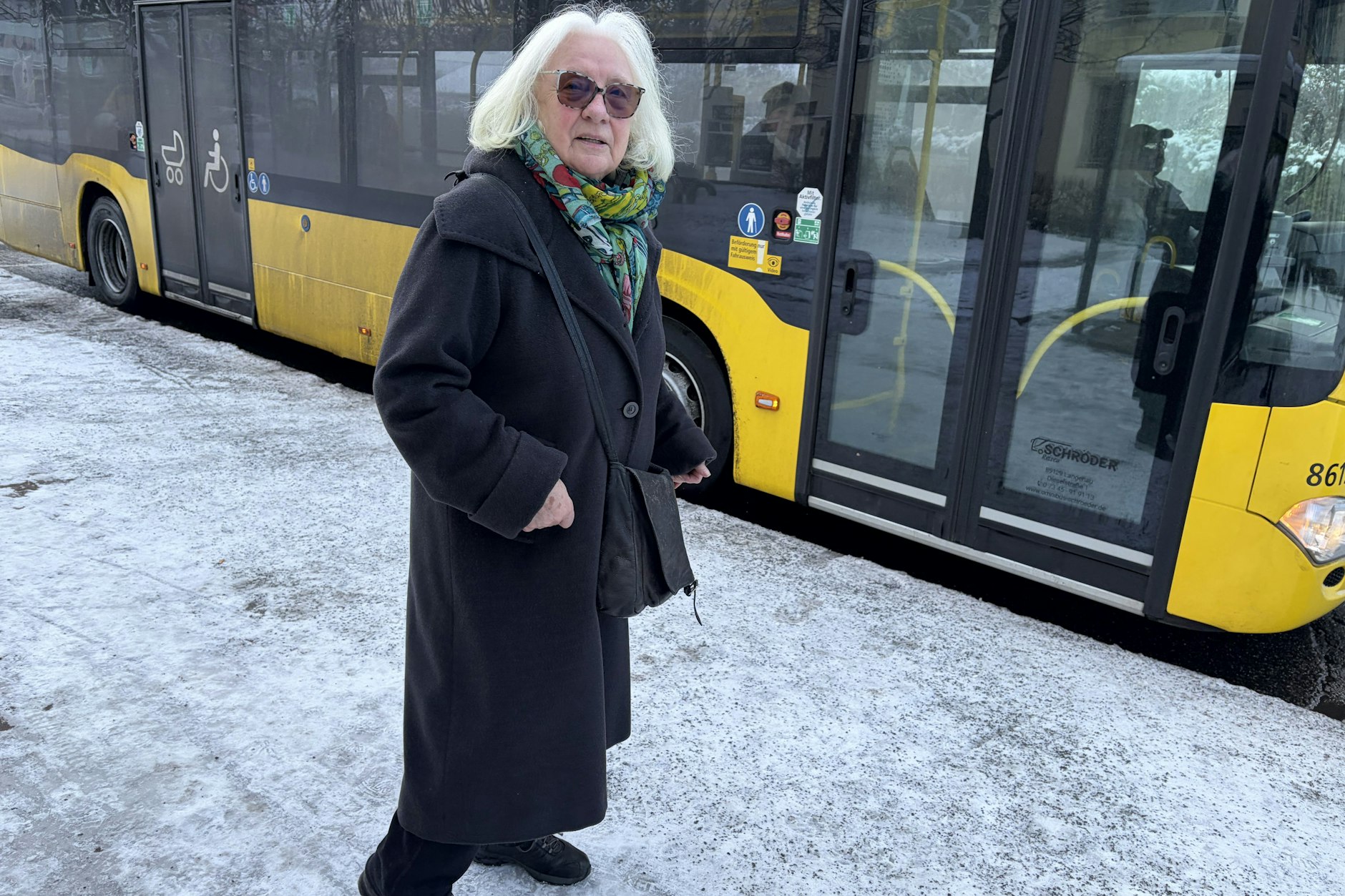 Nach dem Blackout fährt Sabine D. (81) mit dem Bus zu einer Freundin.