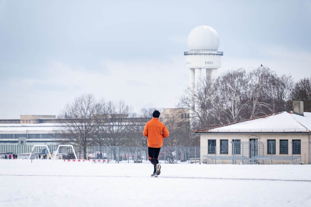 Wetter in Berlin aktuell: DWD warnt vor gefährlicher Glätte, Neuschnee am Montag