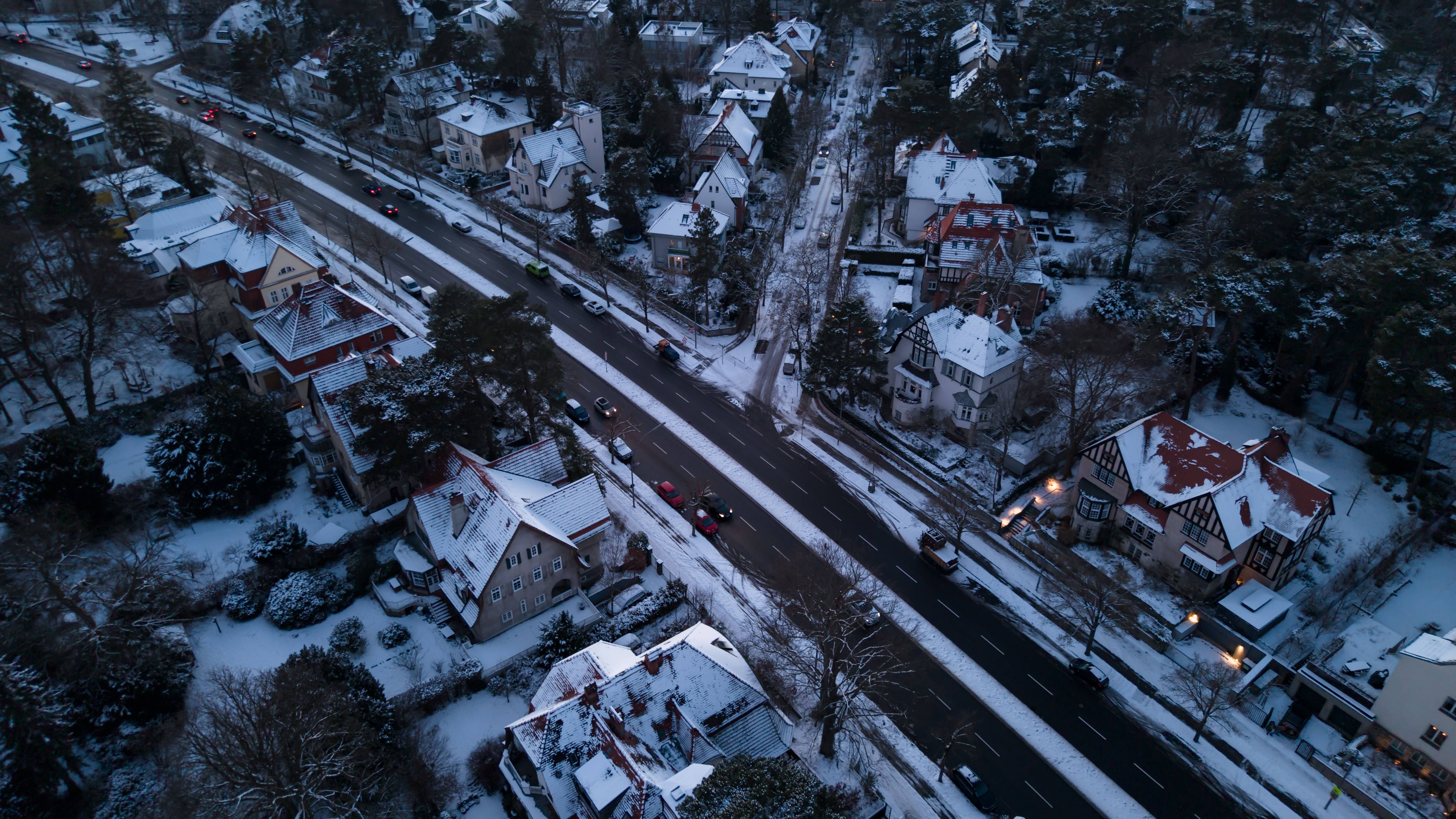 2000 Haushalte und 250 Gewerbe: Strom läuft an einigen Orten wieder
