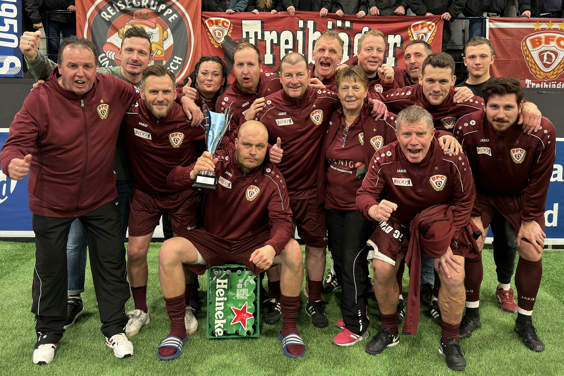 BFC Dynamo startet 2026 mit Platz 3 und einem Liebesbeweis