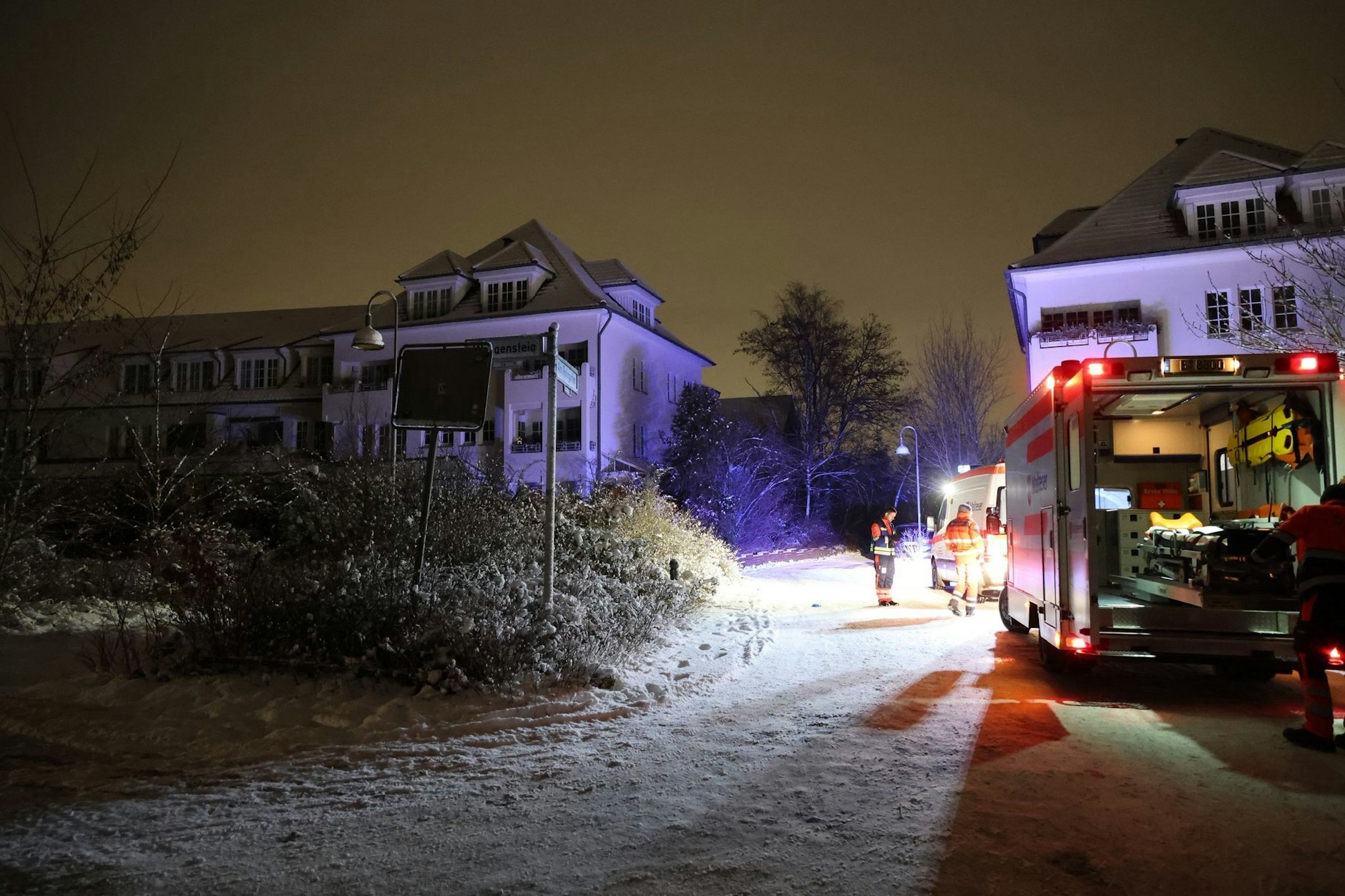 Weiterhin sind tausende Haushalte in Berlin ohne Strom.