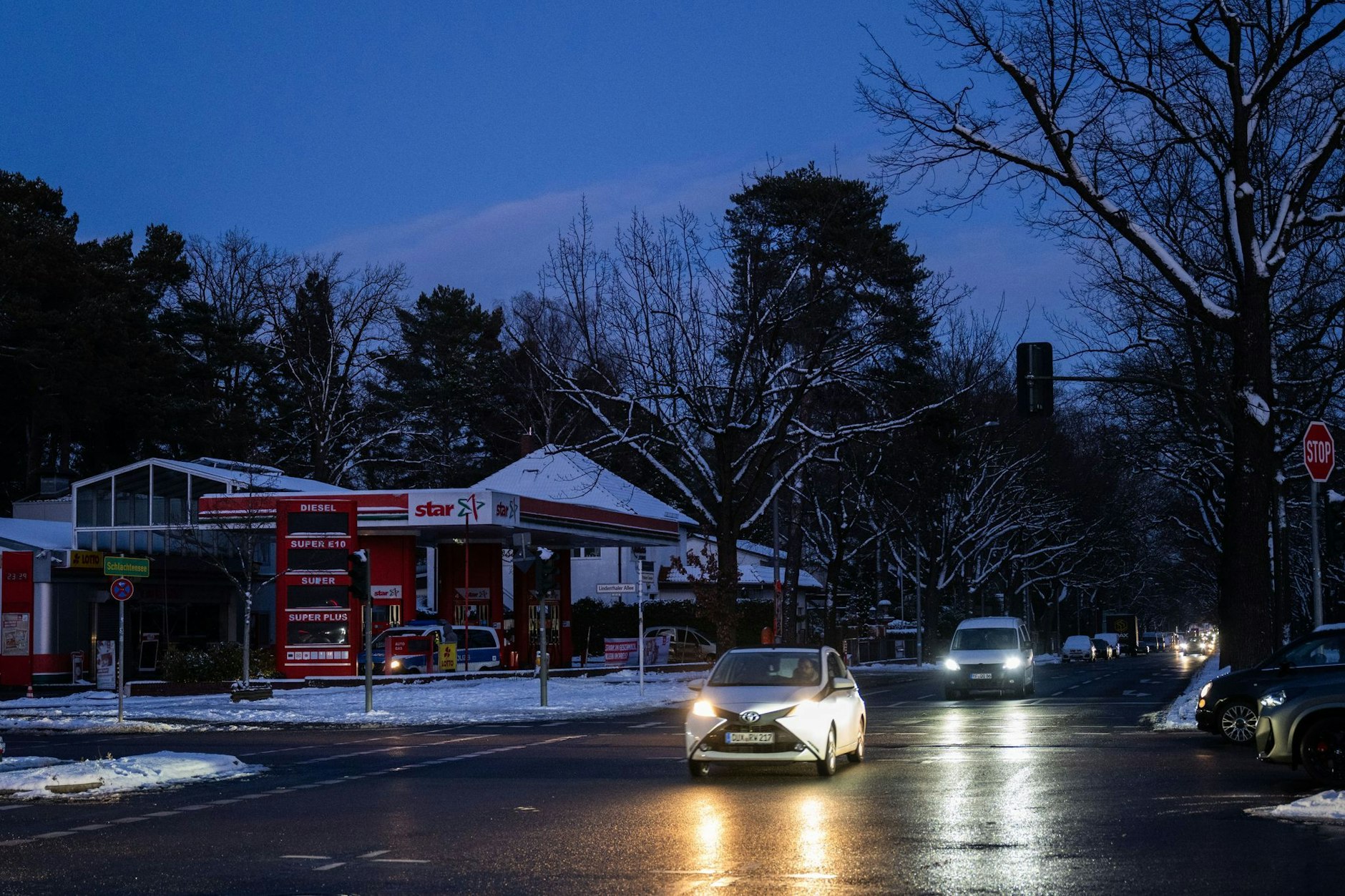 Zehntausende Menschen im Südwesten Berlins haben weiterhin keinen Strom.