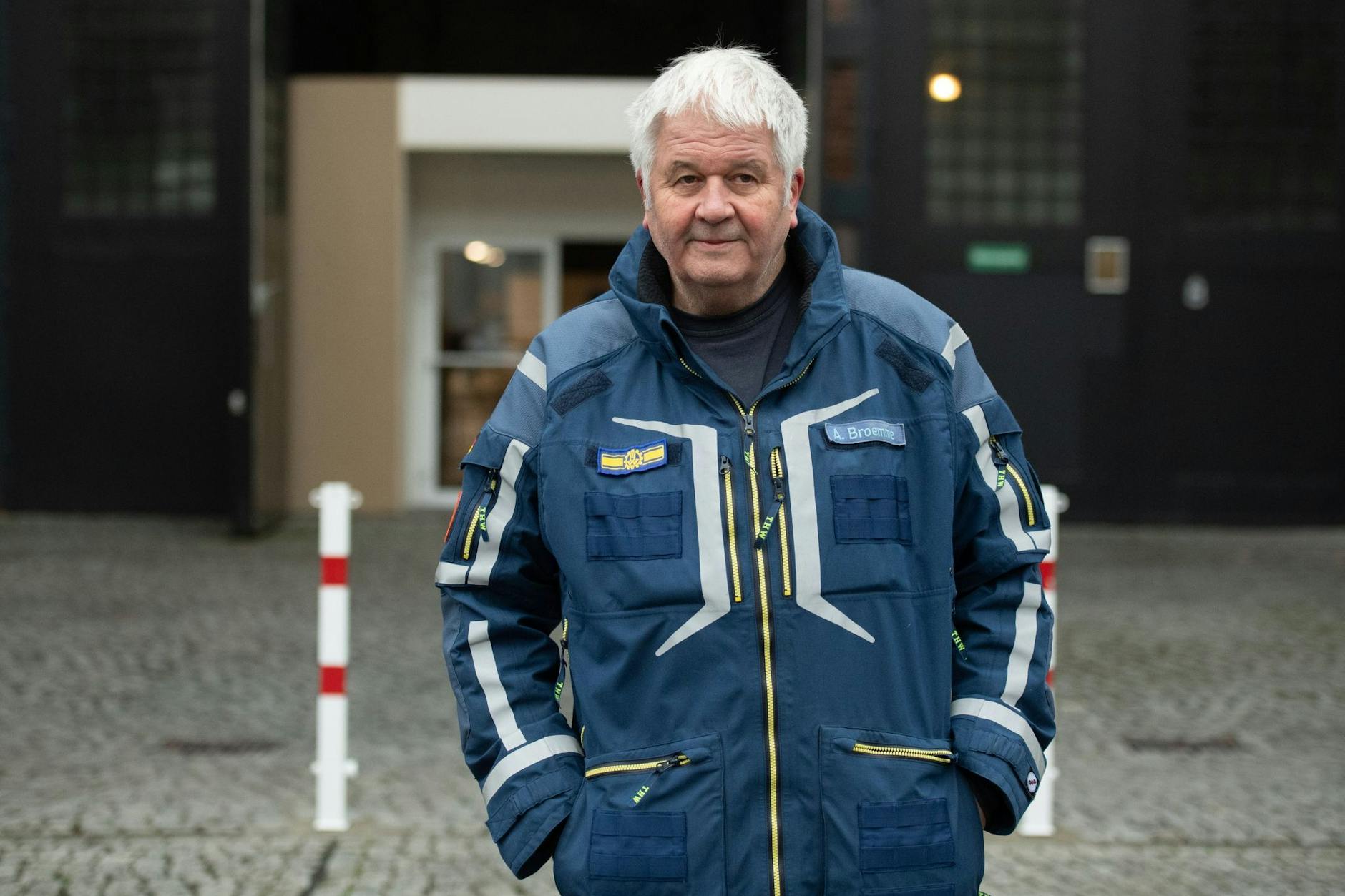 Albrecht Broemme, einst Feuerwehrchef, dann THW-Chef, dann Koordinator für die Unterbringung von Flüchtlingen in Berlin.