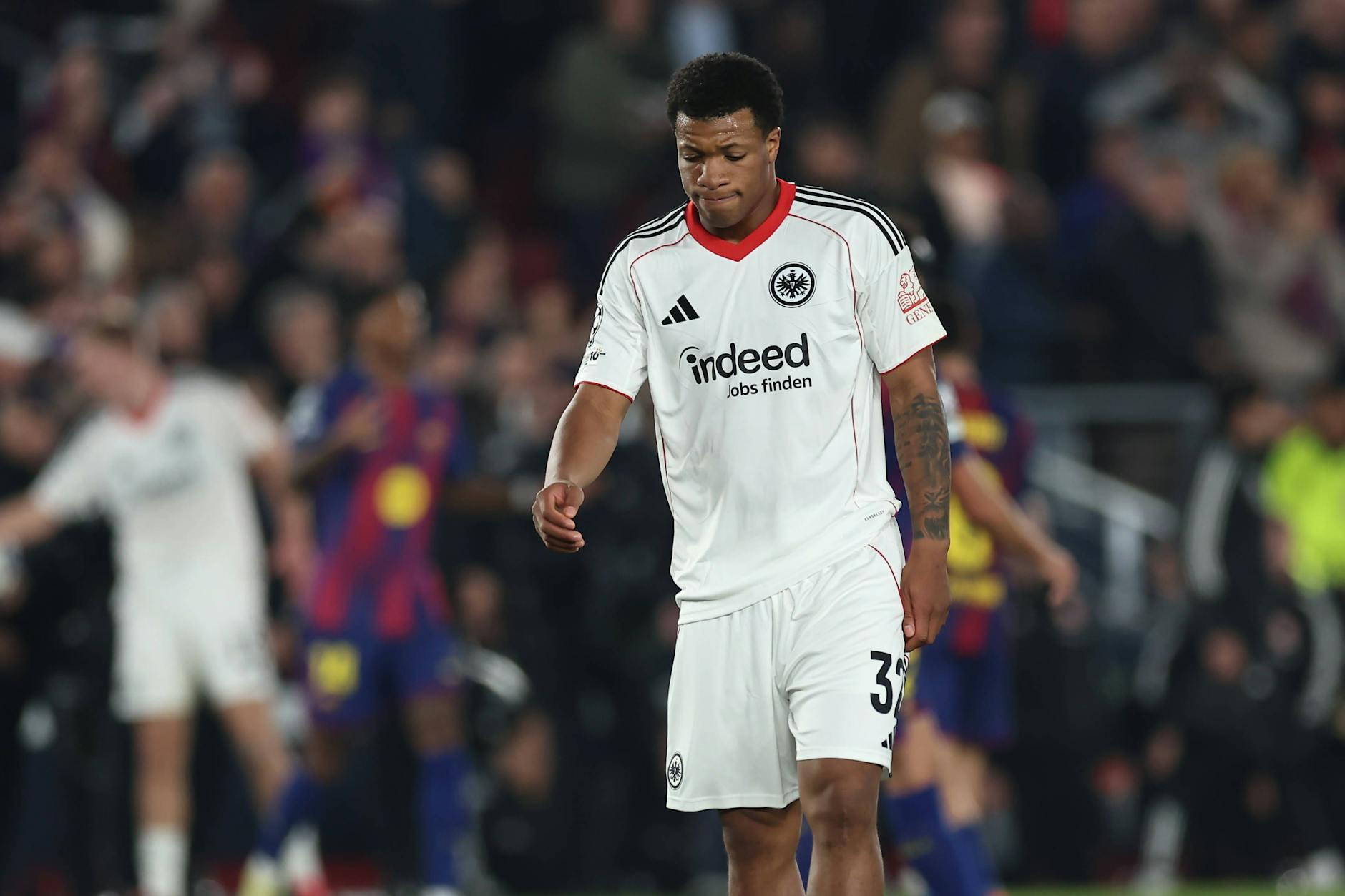 Jessic Ngankam ist bei Eintracht Frankfurt in diesem Winter wieder mal Wechselkandidat. Die Hessen haben sich mit zwei Stürmern verstärkt.