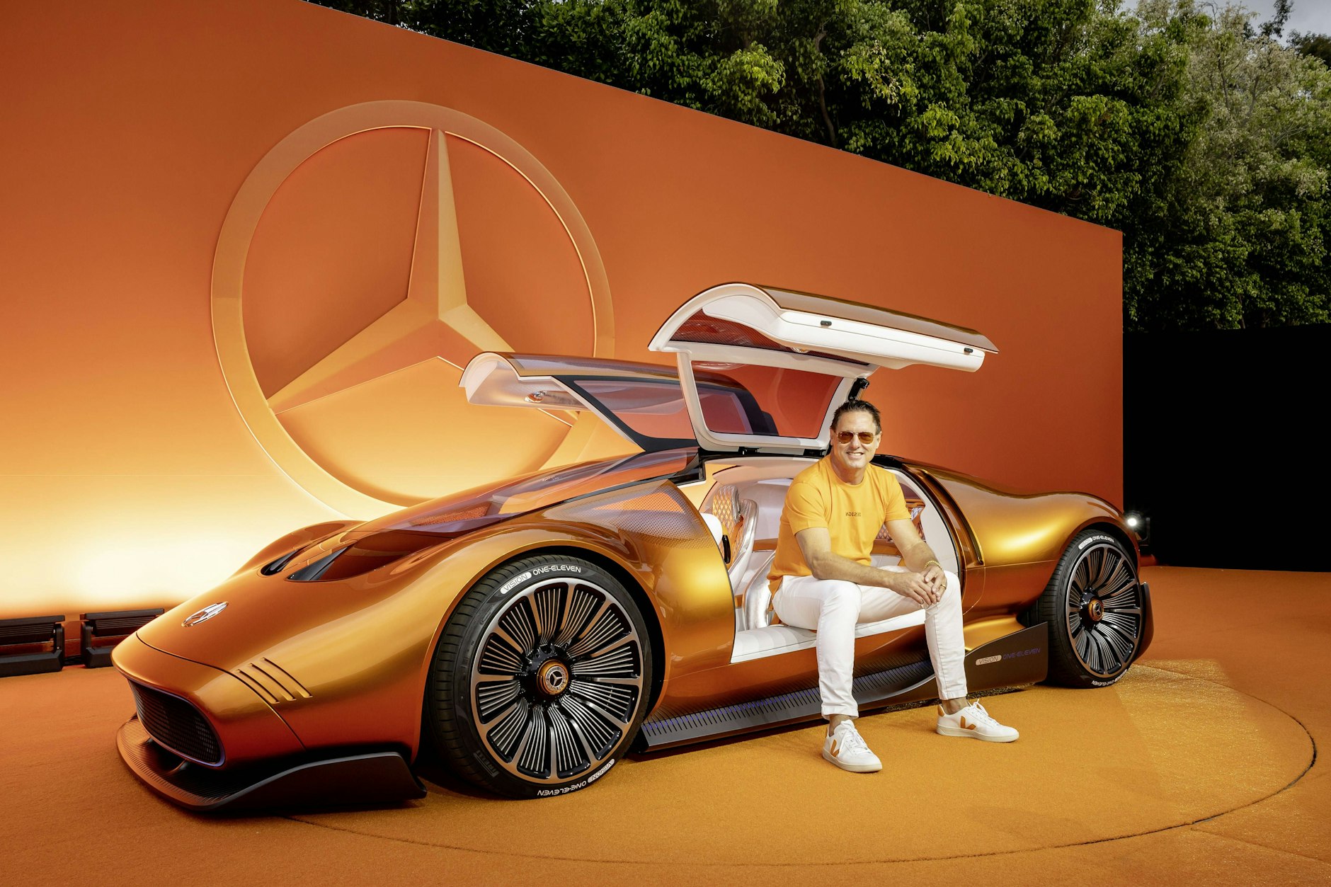 Koryphäe des Autodesigns: Gorden Wagener im Mercedes-Benz Vision One-Eleven