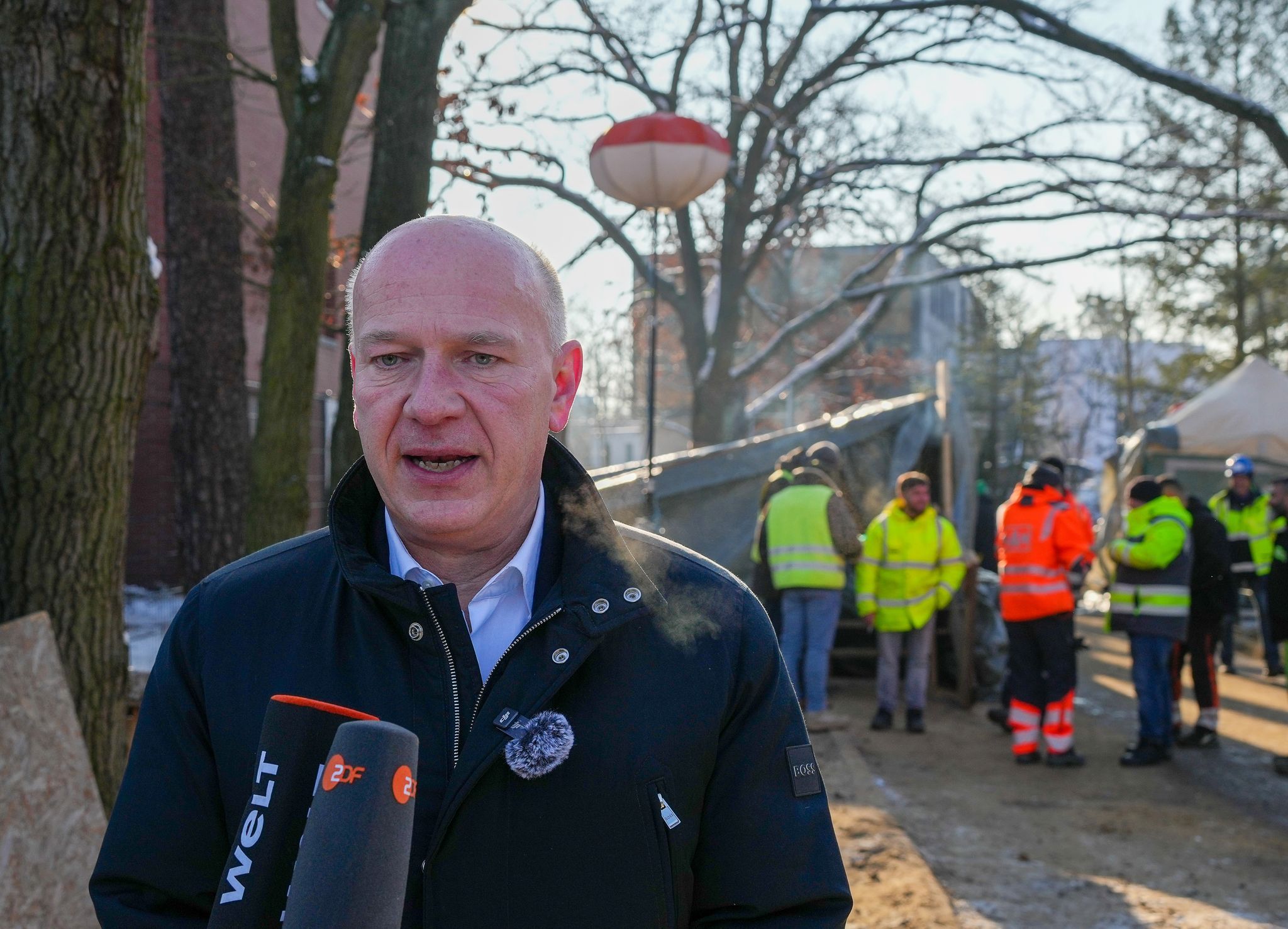 Anschlag auf Berliner Netz: Der Strom fließt wieder und die Politik feiert sich für ihre mittelmäßige Leistung