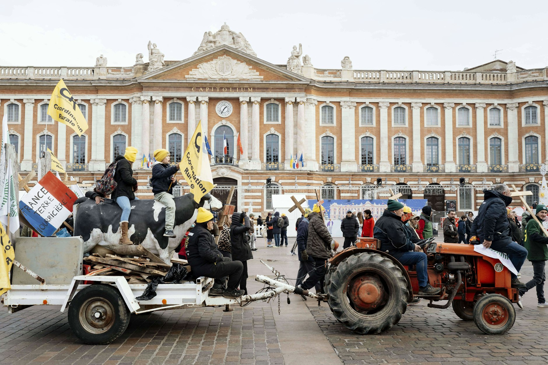 In mehreren französischen Städten, wie hier in Toulouse, gehen Landwirte auf die Straße. Besonders in Frankreich ist die Kritik am Mercosur-Abkommen riesig.