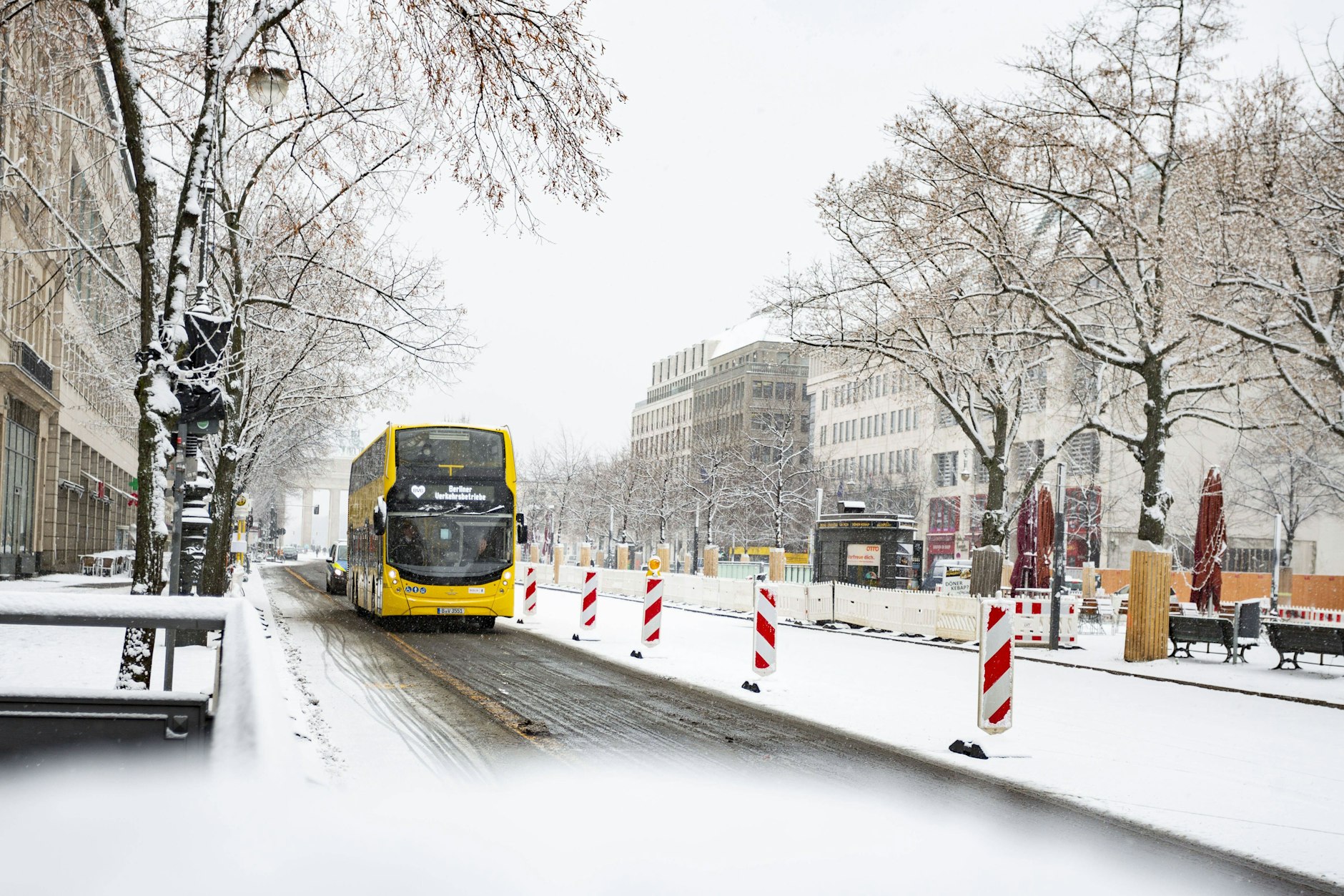Nach dem Stromausfall in Berlin könnte durch den starken Schneefall die nächste Katastrophe auf Berlin zukommen.