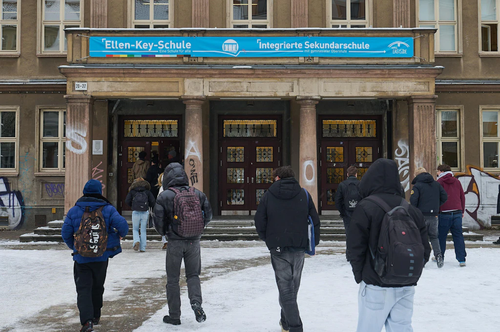 Wegen Schneesturm: Senat setzt Präsenzpflicht an Berliner Schulen aus