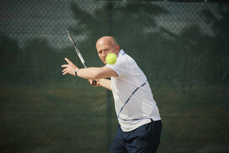 Kai Wegner bleibt zum Tennis-Spiel im Ausreden-Modus