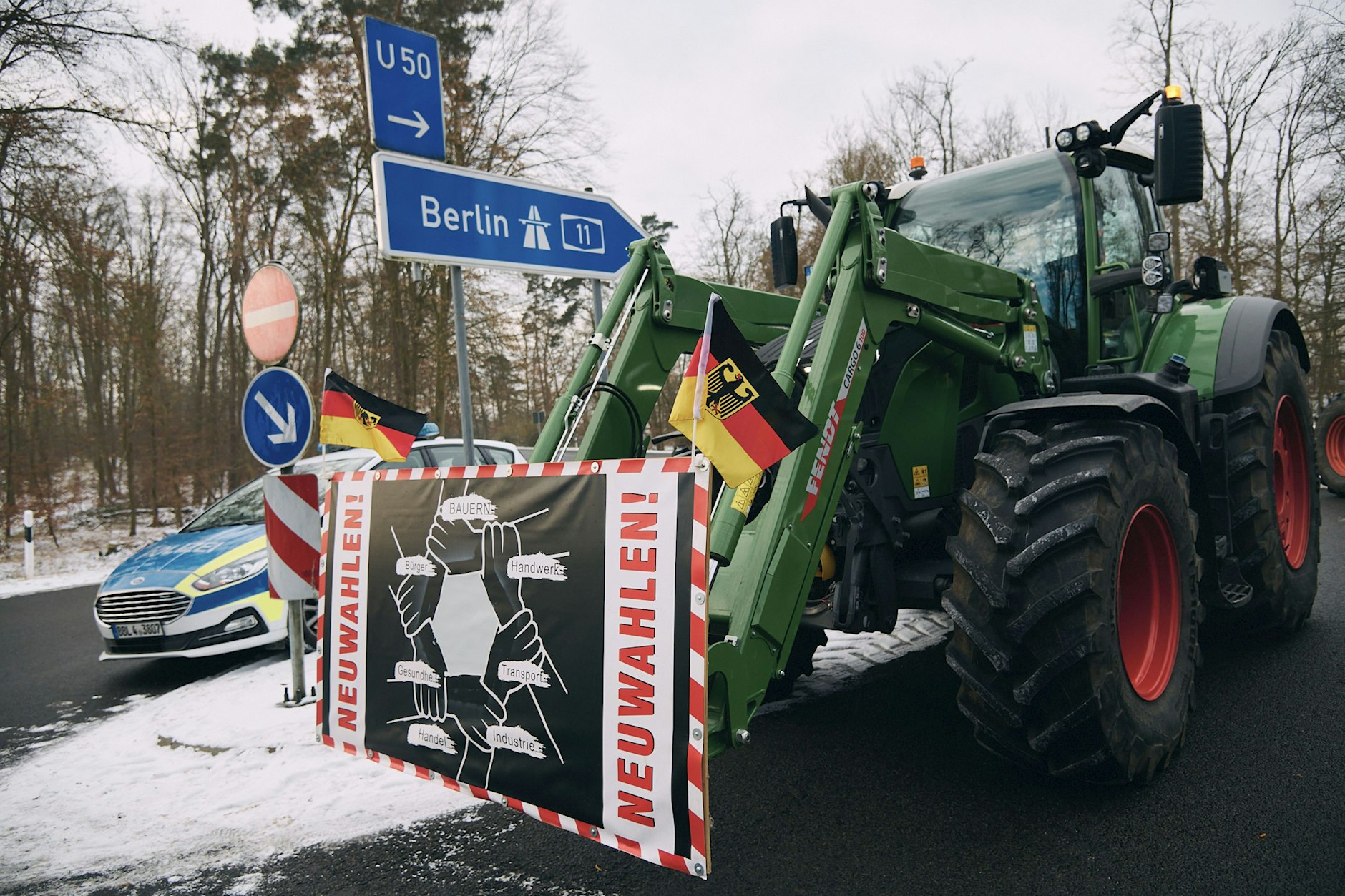 Wenn Acker und Traktor zum Politikum werden: Berichte von den Bauernprotesten in Brandenburg und Mecklenburg-Vorpommern.