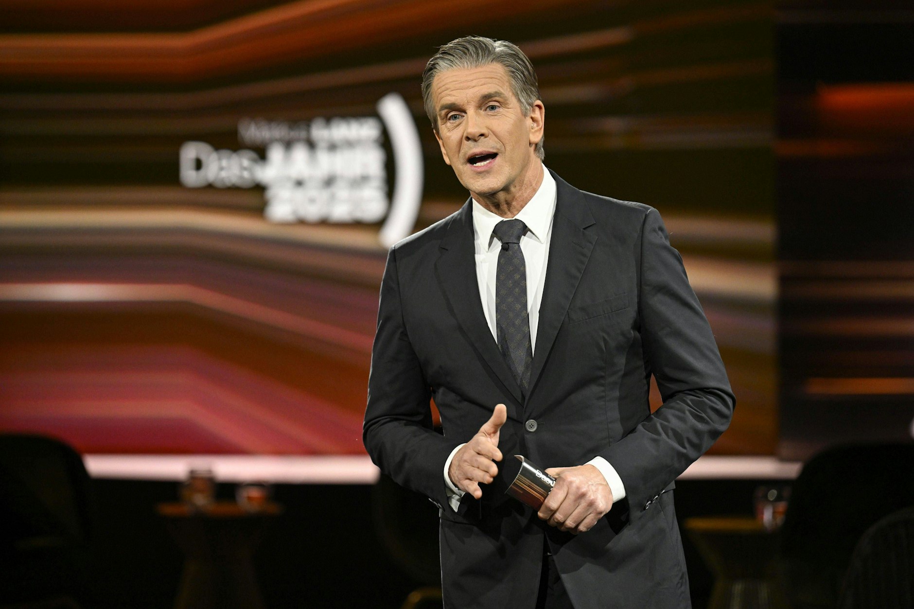 In der jüngsten Sendung von Markus Lanz wurde darüber diskutiert, wie man die Demokratie schützen sollte.