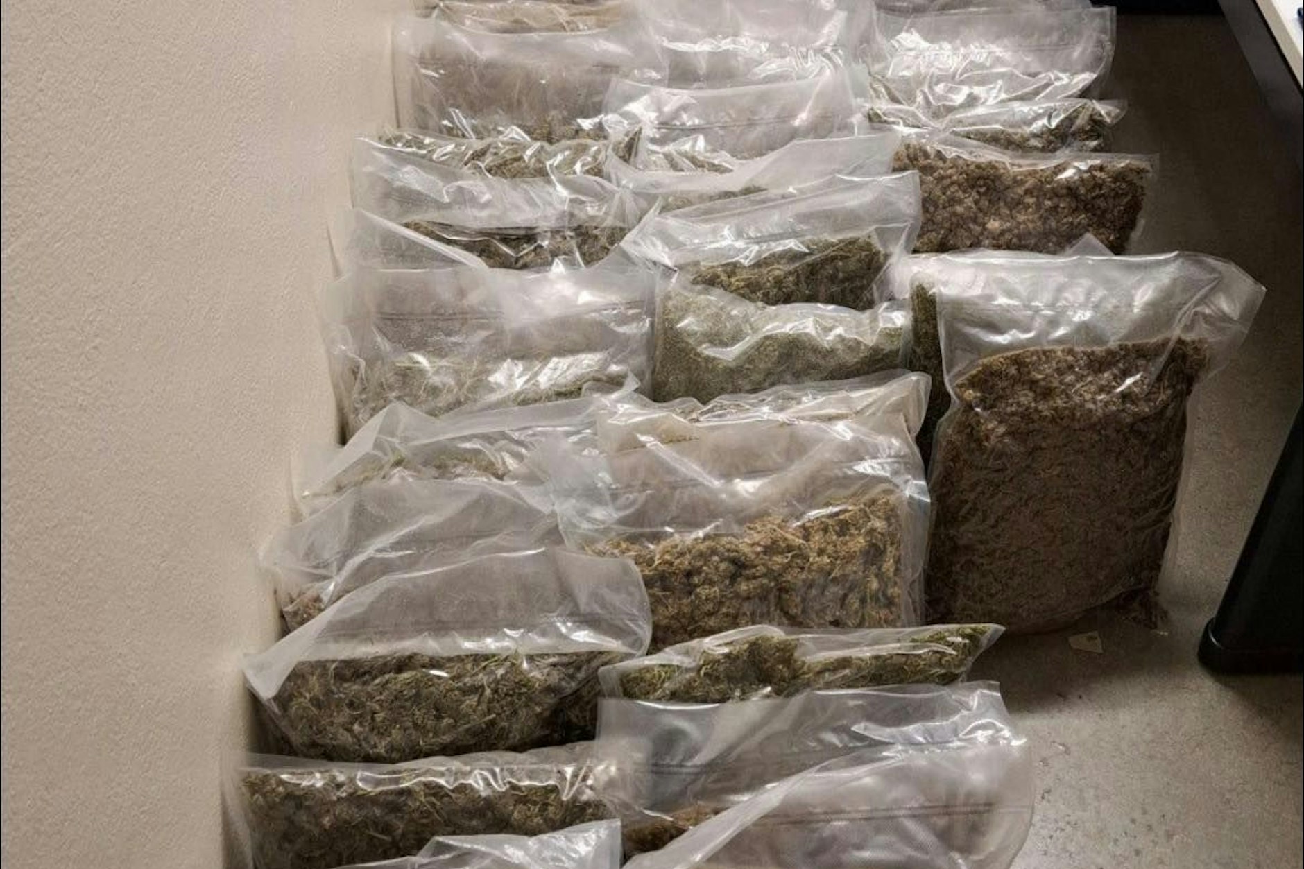 Riesenfund: 20 Cannabis-Säcke wurden entdeckt.
