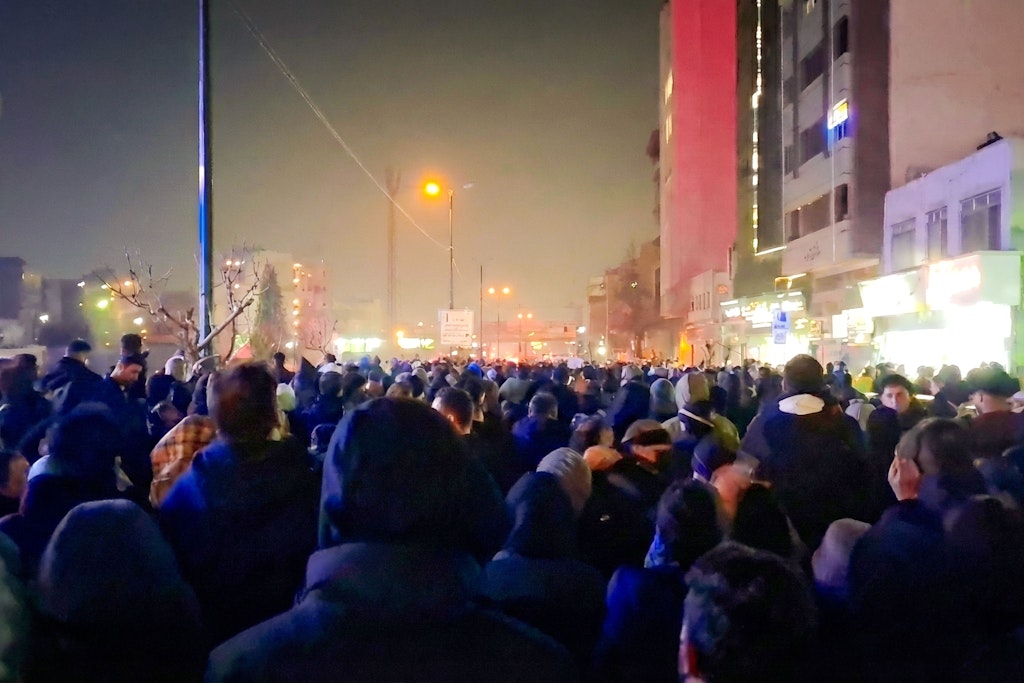 Tod dem Diktator: Fällt jetzt das Mullah-Regime?