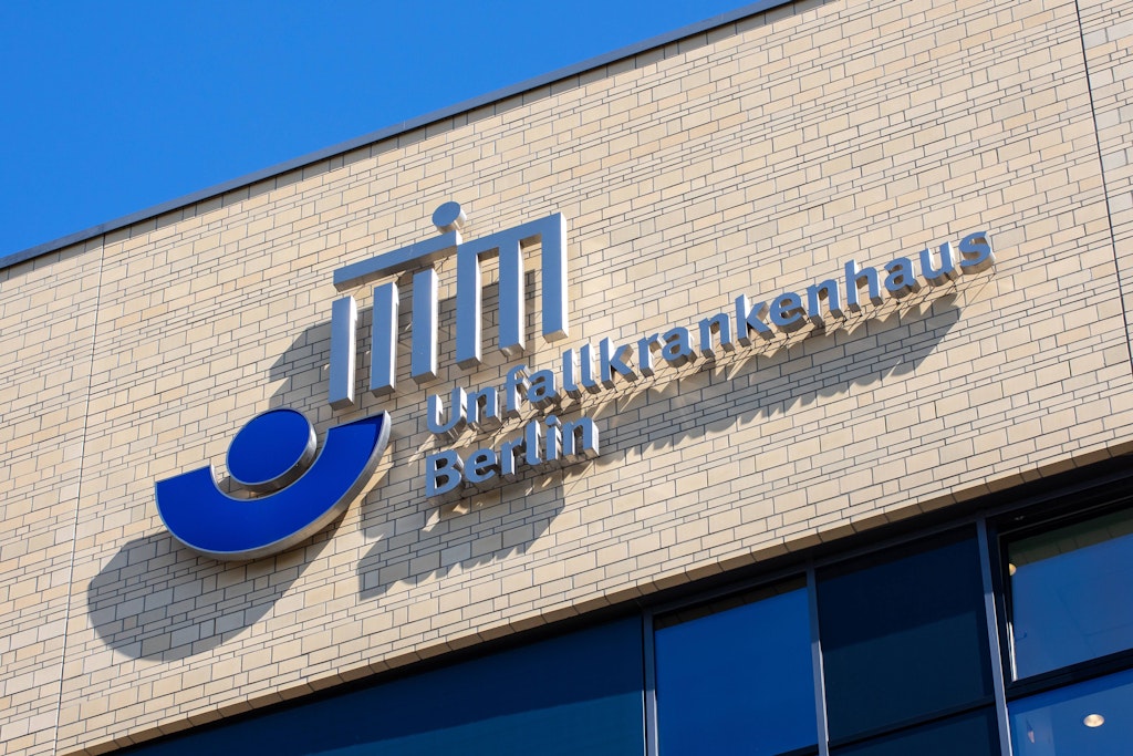 Berliner-Unfallkrankenhaus-arbeitet-am-Anschlag-