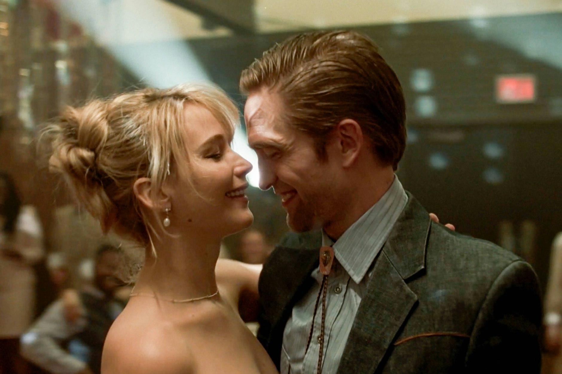 Jennifer Lawrence und Robert Pattinson im Film „Die My Love“