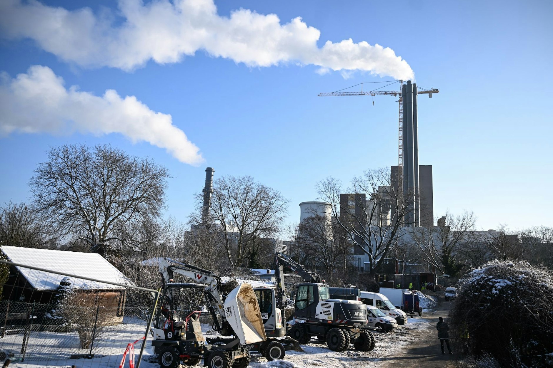 Das Heizkraftwerk Lichterfelde am Teltowkanal: Nach einem Brandanschlag fiel der Strom vier Tage lang aus.