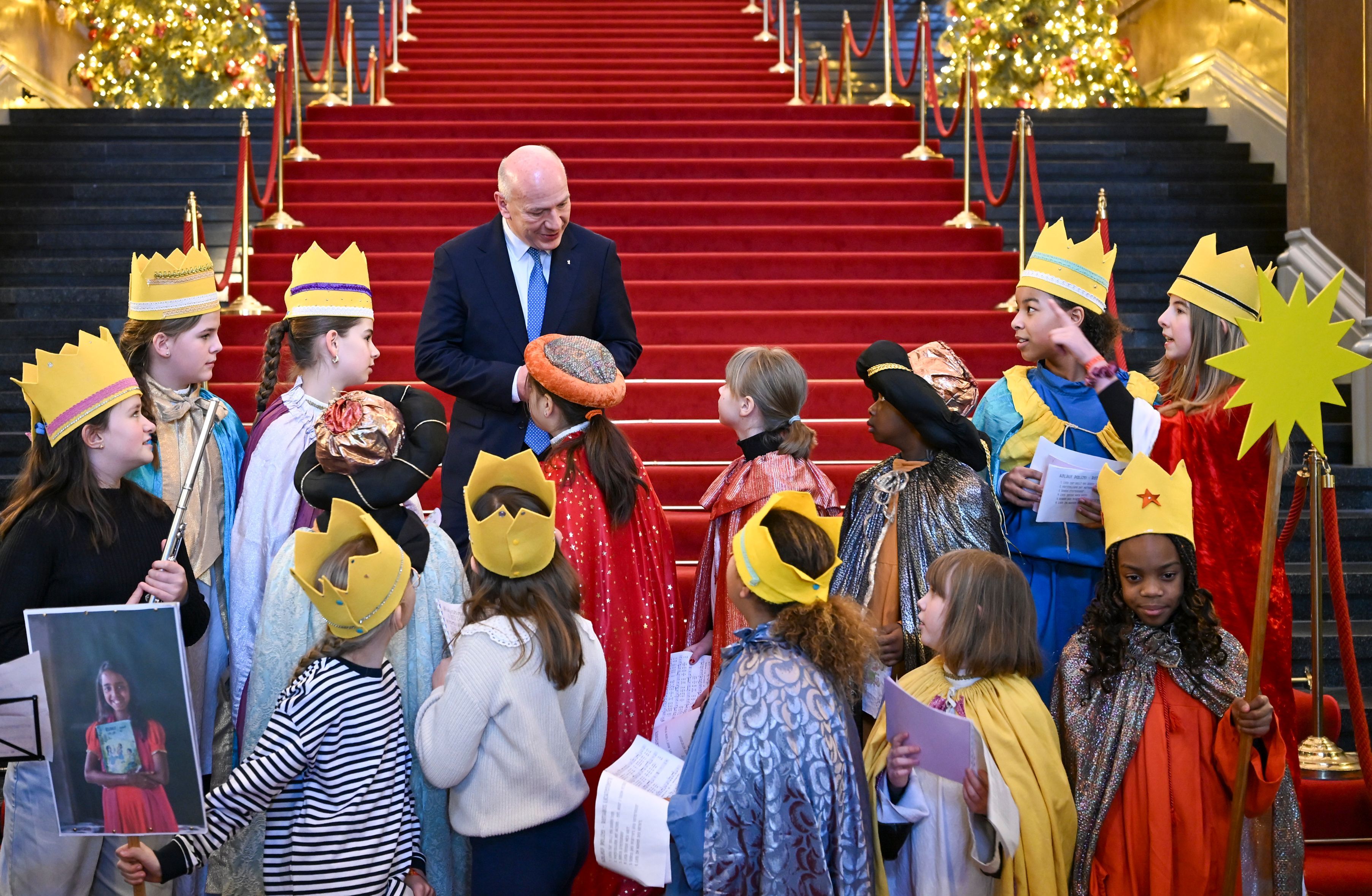 Wegner erklärt sich eine Stunde vor seiner Fraktion – später wird gesungen