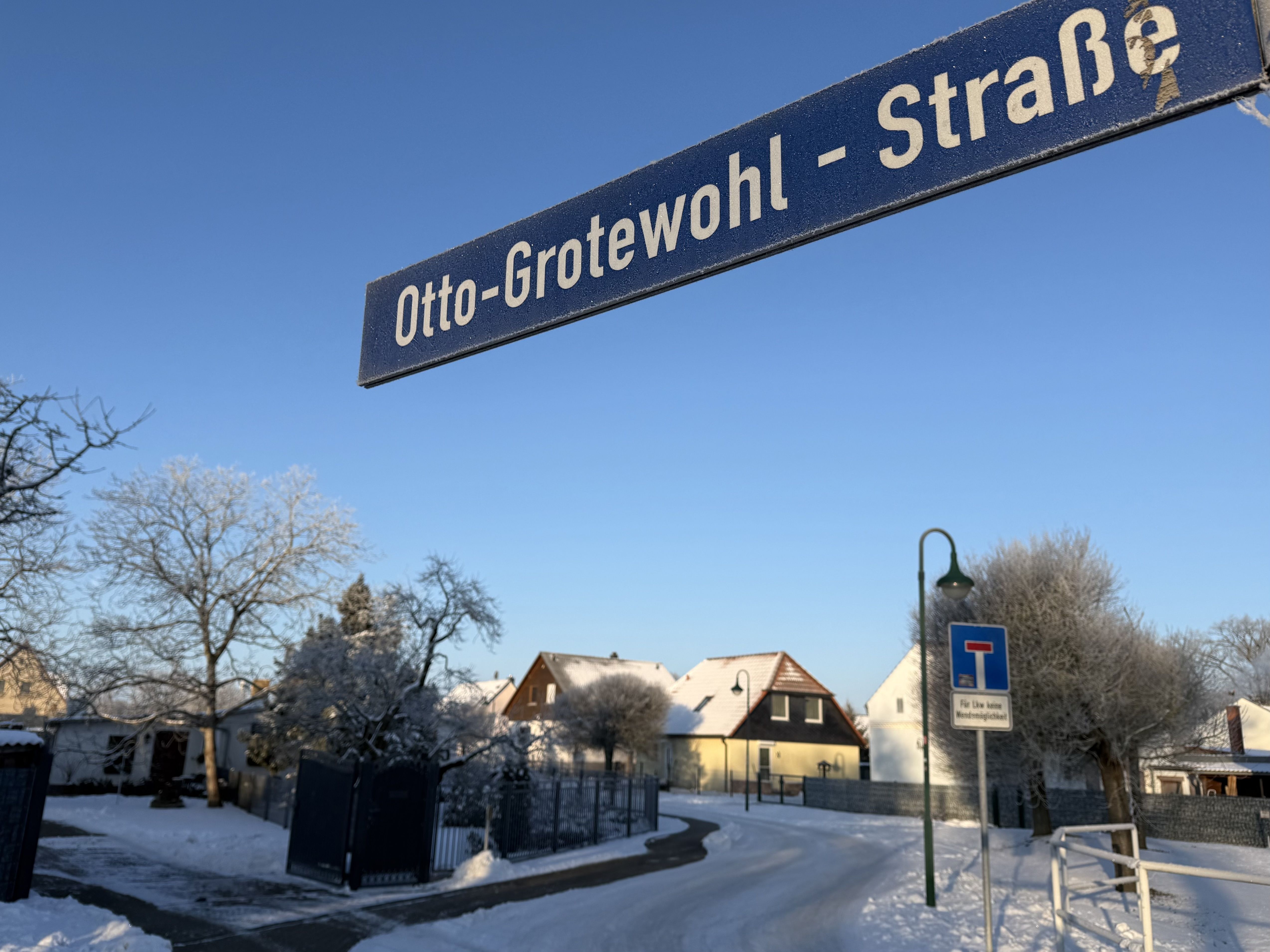 Mitten in Brandenburg: Wo über Straßennamen DDR-Geschichte konserviert wird