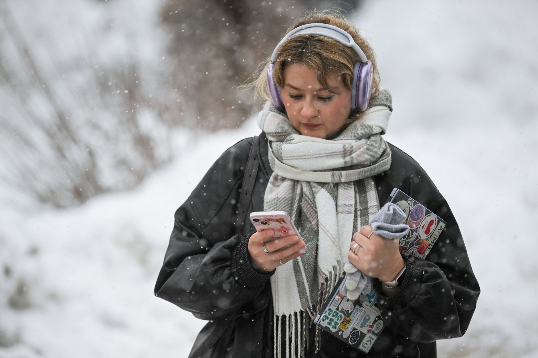 Auch Smartphones funktionieren bei Kälte schlechter.
