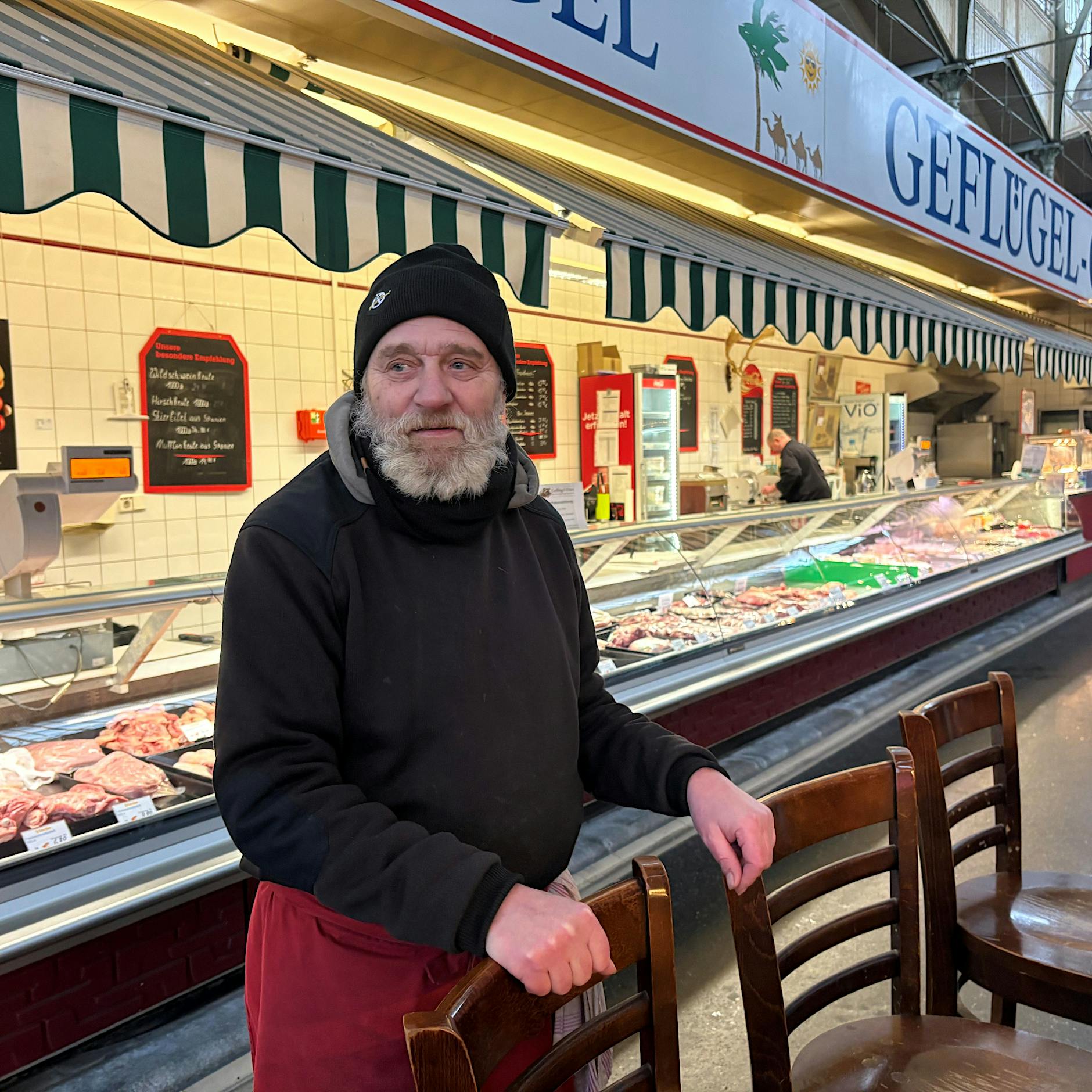 Markthalle Moabit bleibt unbeheizt – Händler und Kunden frieren: „Frechheit! Wo sind wir denn?“