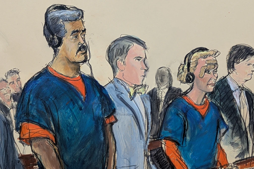 Die Zeichnung zeigt den venezolanischen Präsident Nicolás Maduro (l.) und seine Frau Cilia Flores (2.v.r.), in New York vor dem Bundesgericht in Manhattan