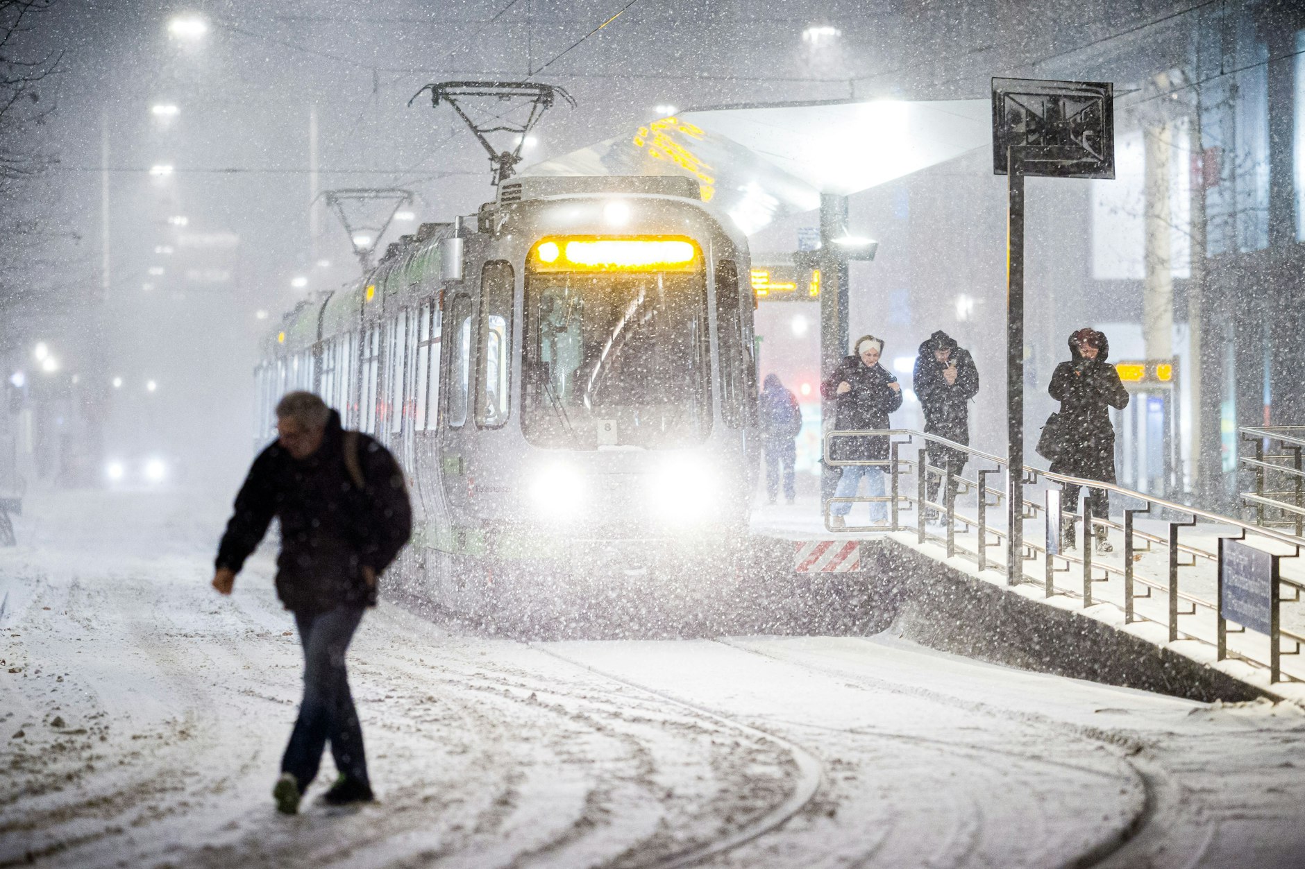 In Hannover schneite es am Morgen kräftig, Berlin könnte verschont bleiben.