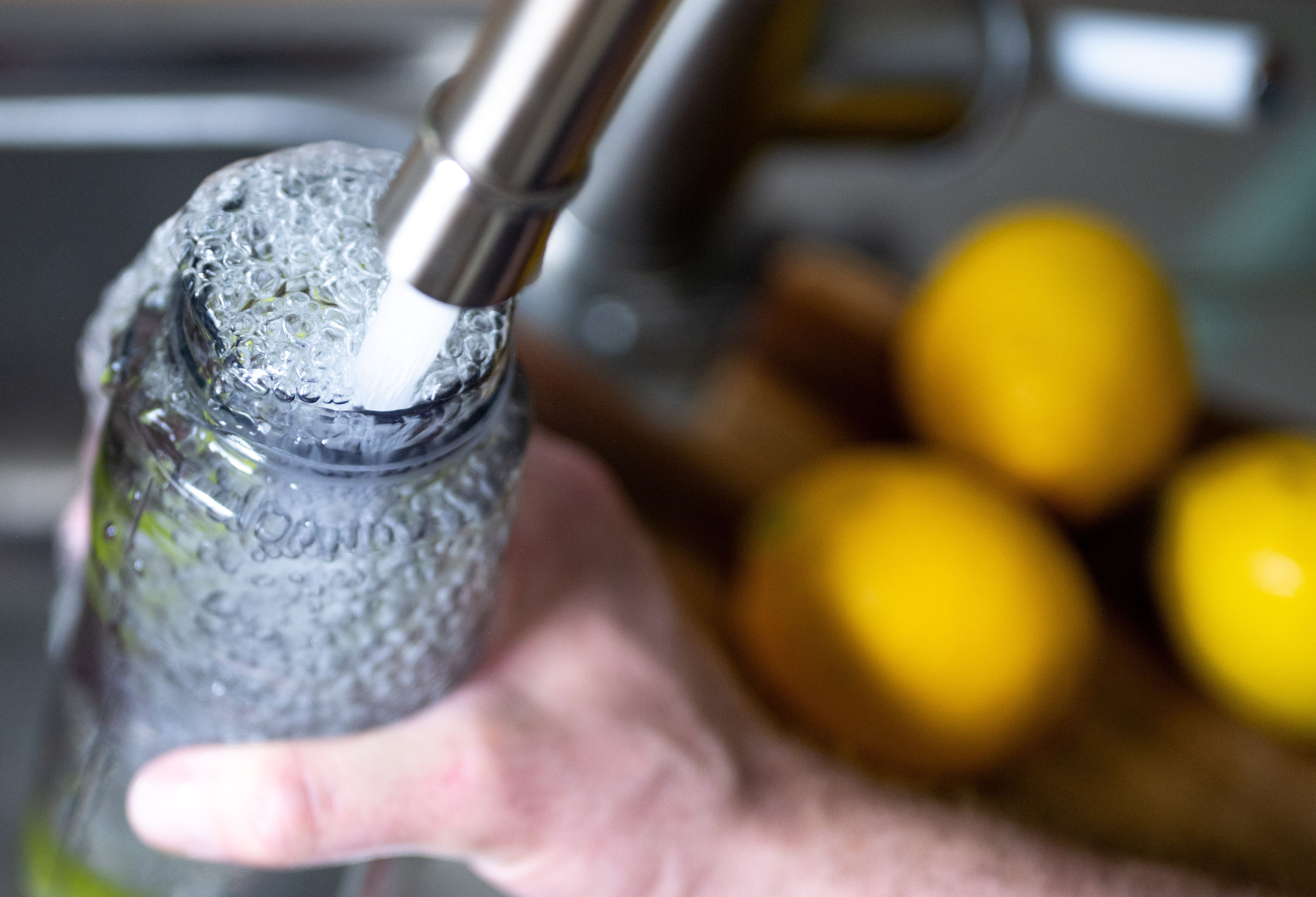 Trinkwasser: Warum Bleileitungen verschwinden müssen und wie Berliner Hausbesitzer betroffen sind