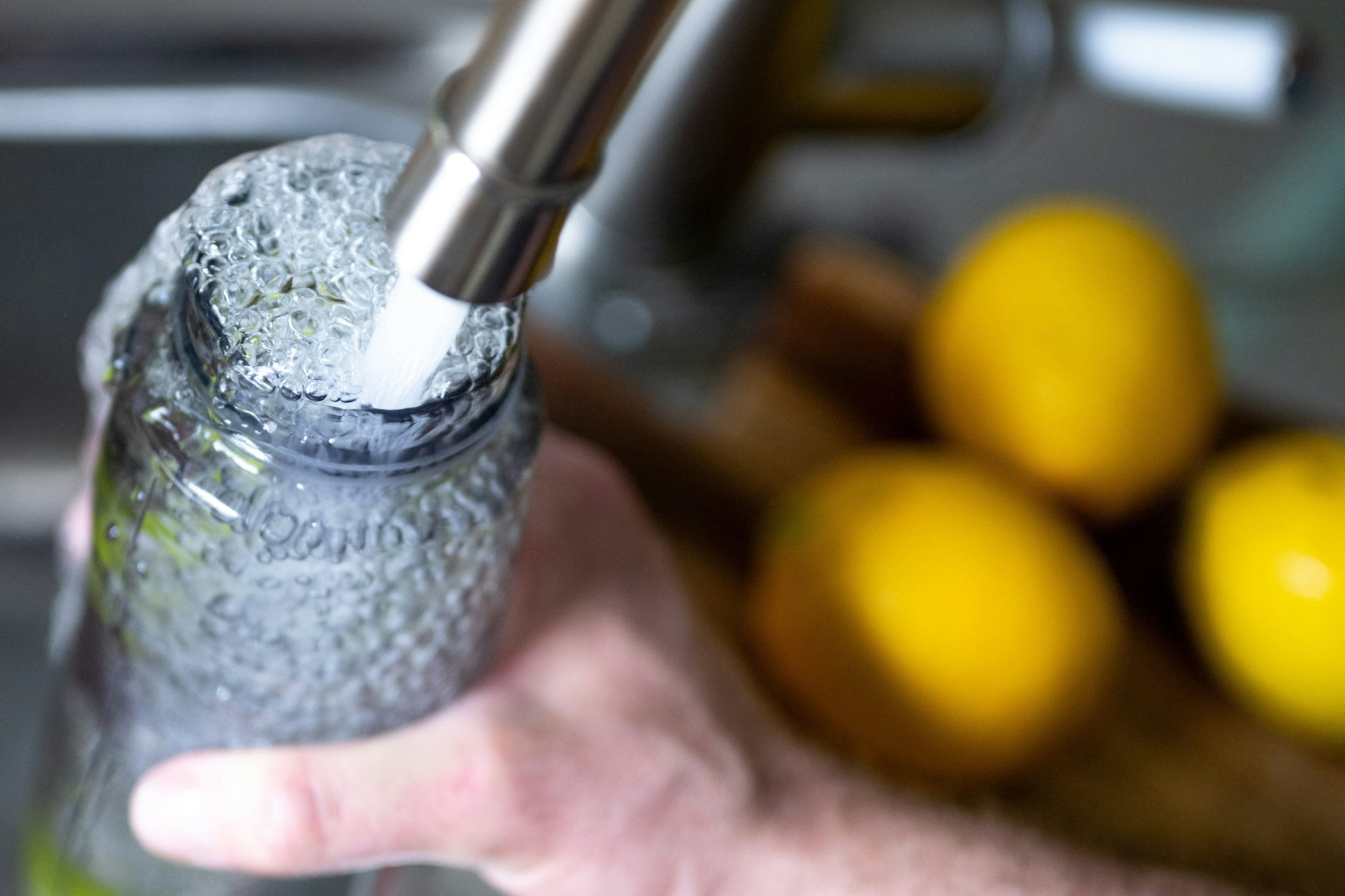 Ab dem 12. Januar 2026 müssen in Deutschland alle Trinkwasserleitungen oder Teilstücke aus Blei ausgetauscht oder außer Betrieb genommen werden.