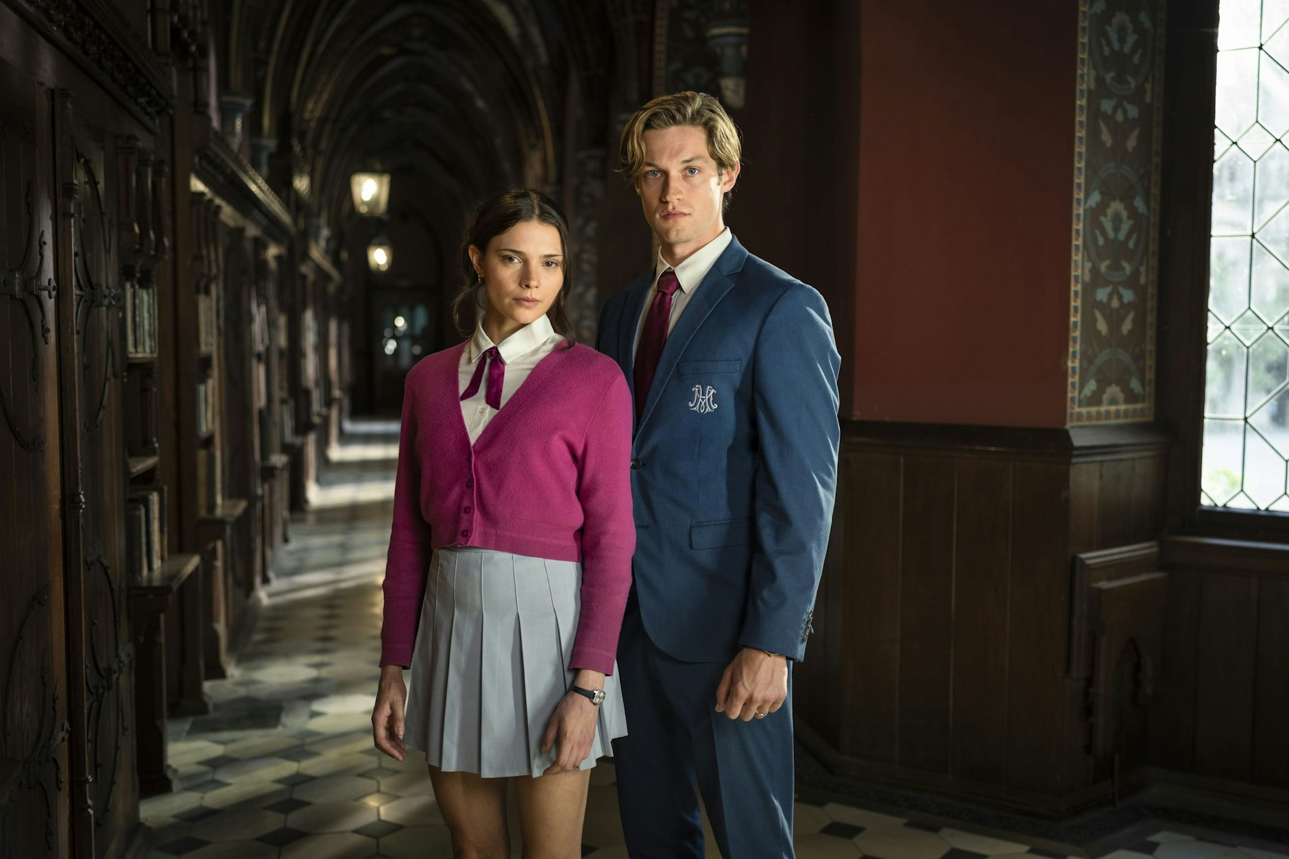 Harriet Herbig-Matten und Damian Hardung in „Maxton Hall“.