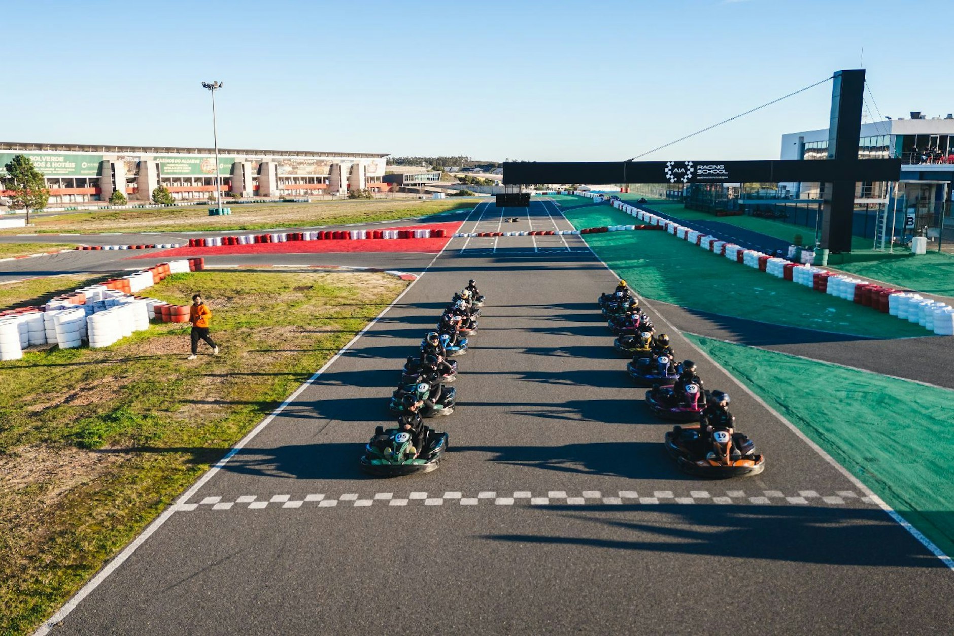 Rennstart bei Herthas Algarve-Cup. Leon Jensen raste im Kart allen davon.