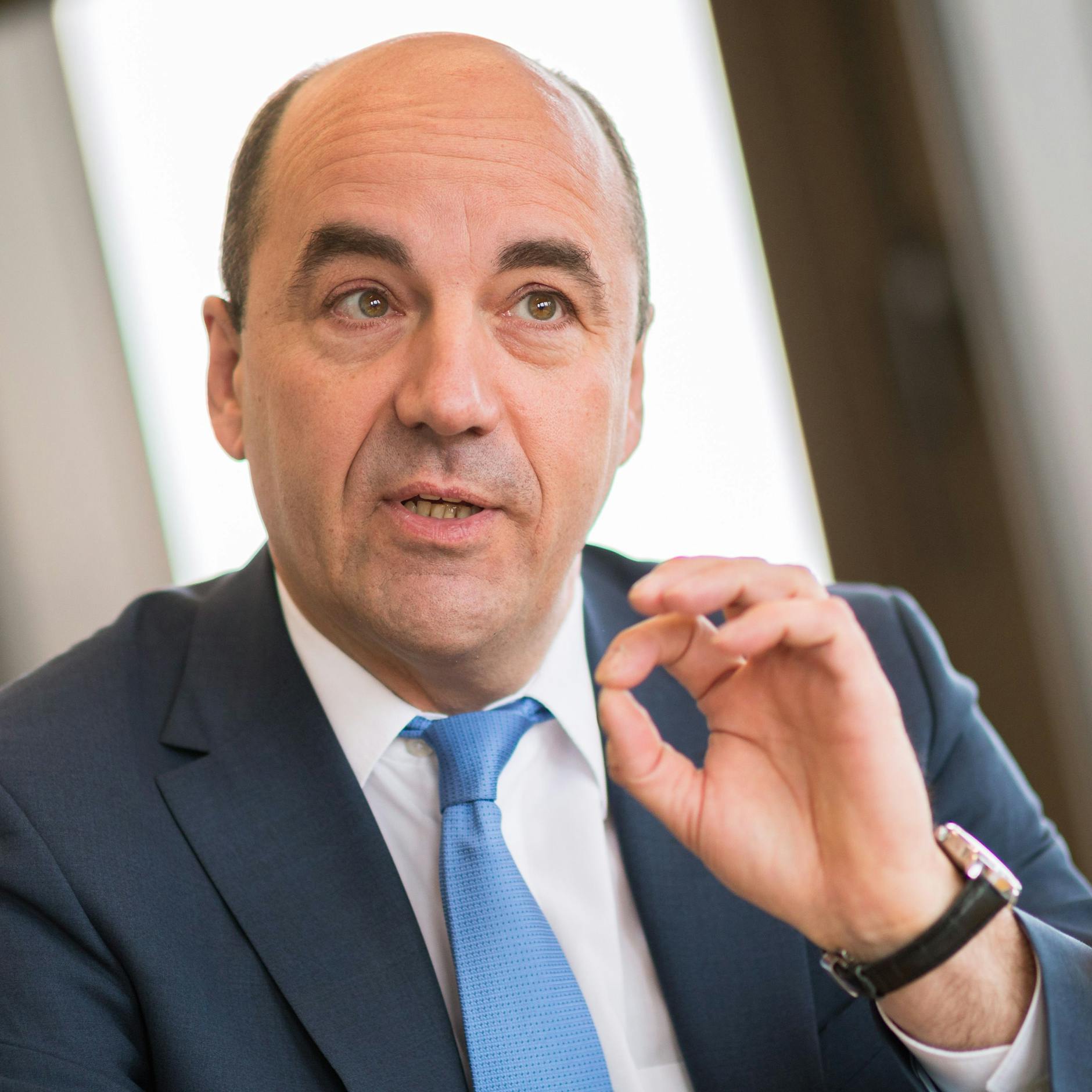 Deutschlands Gasspeicher auf Rekord-Tief