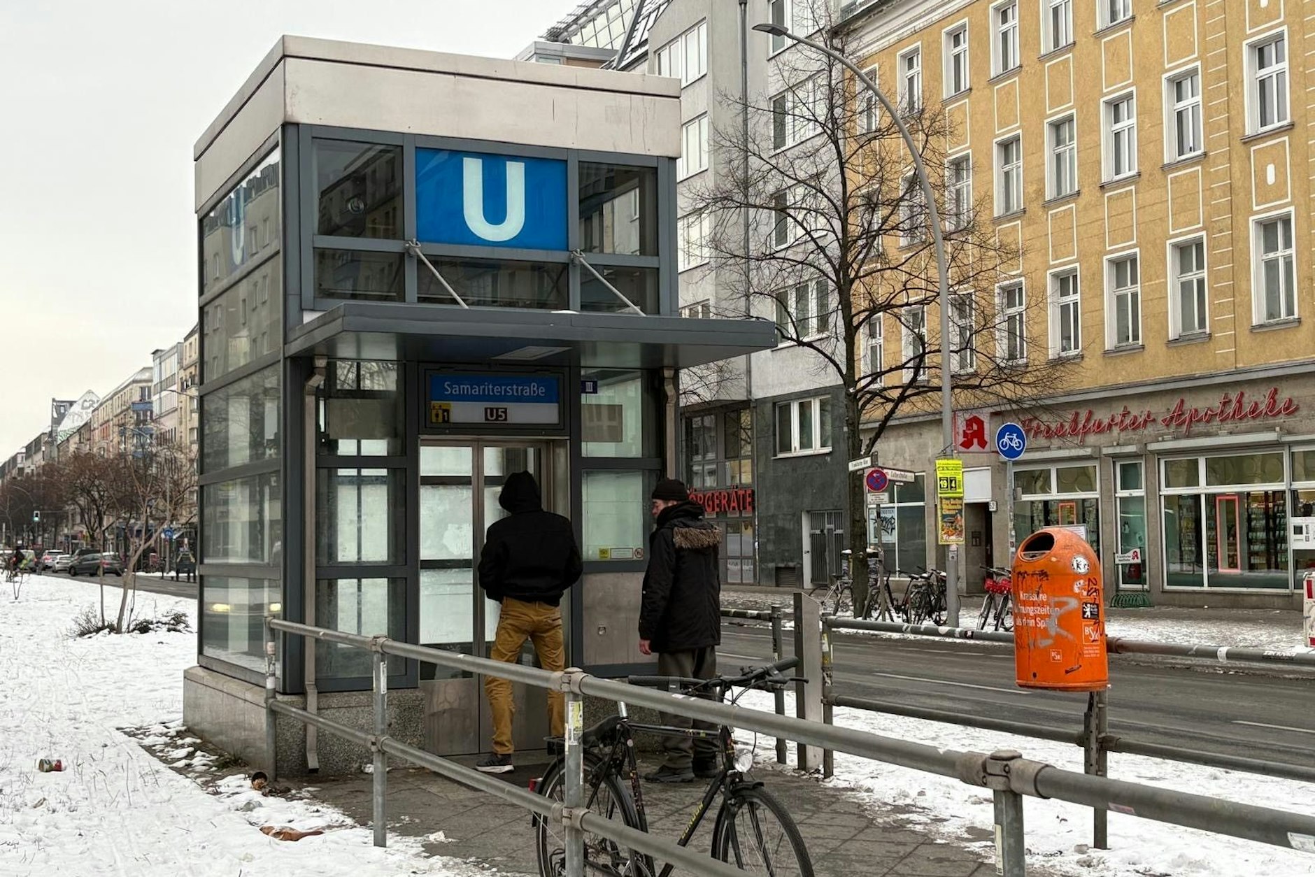 Wochenlang funktionierte der Aufzug an der Haltestelle Samariterstraße nicht.