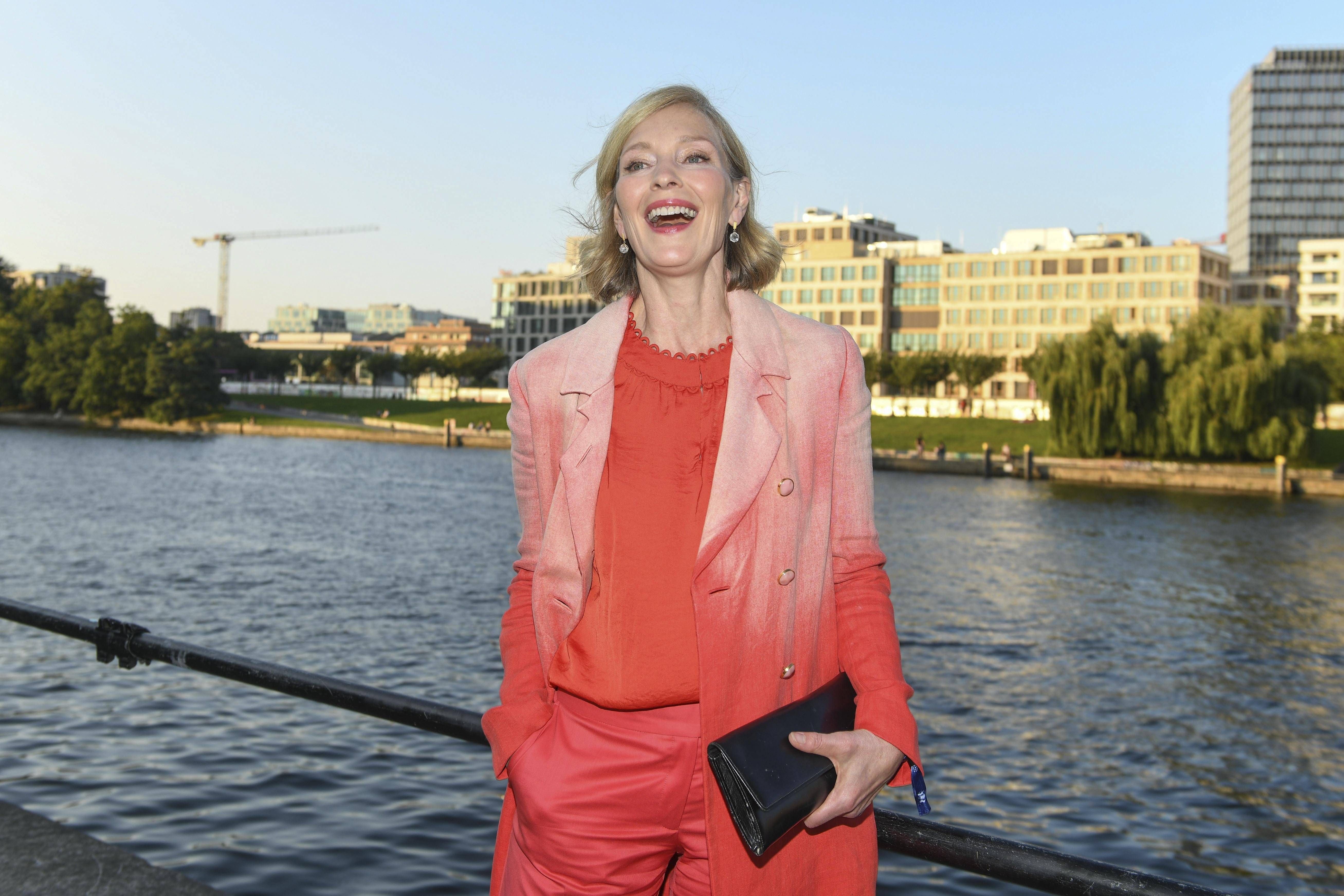 Schauspielstar Katja Weitzenböck: „Intime Szenen sind wie Stunts. Sie müssen geplant sein.“