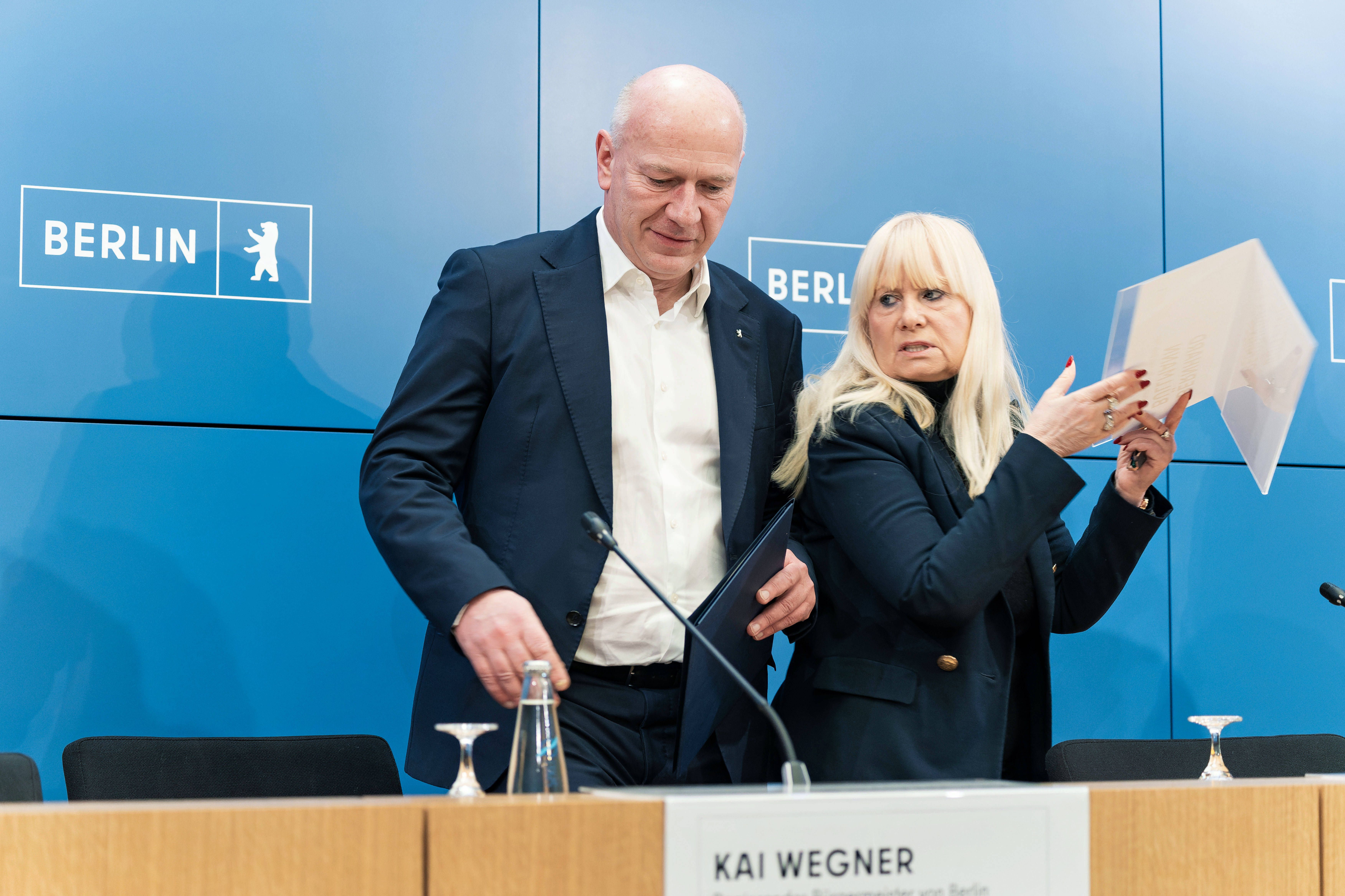 Vorwürfe, Intrigen, Giftpfeile: Wie sich Berlins Koalition nach dem Stromausfall selbst zerlegt